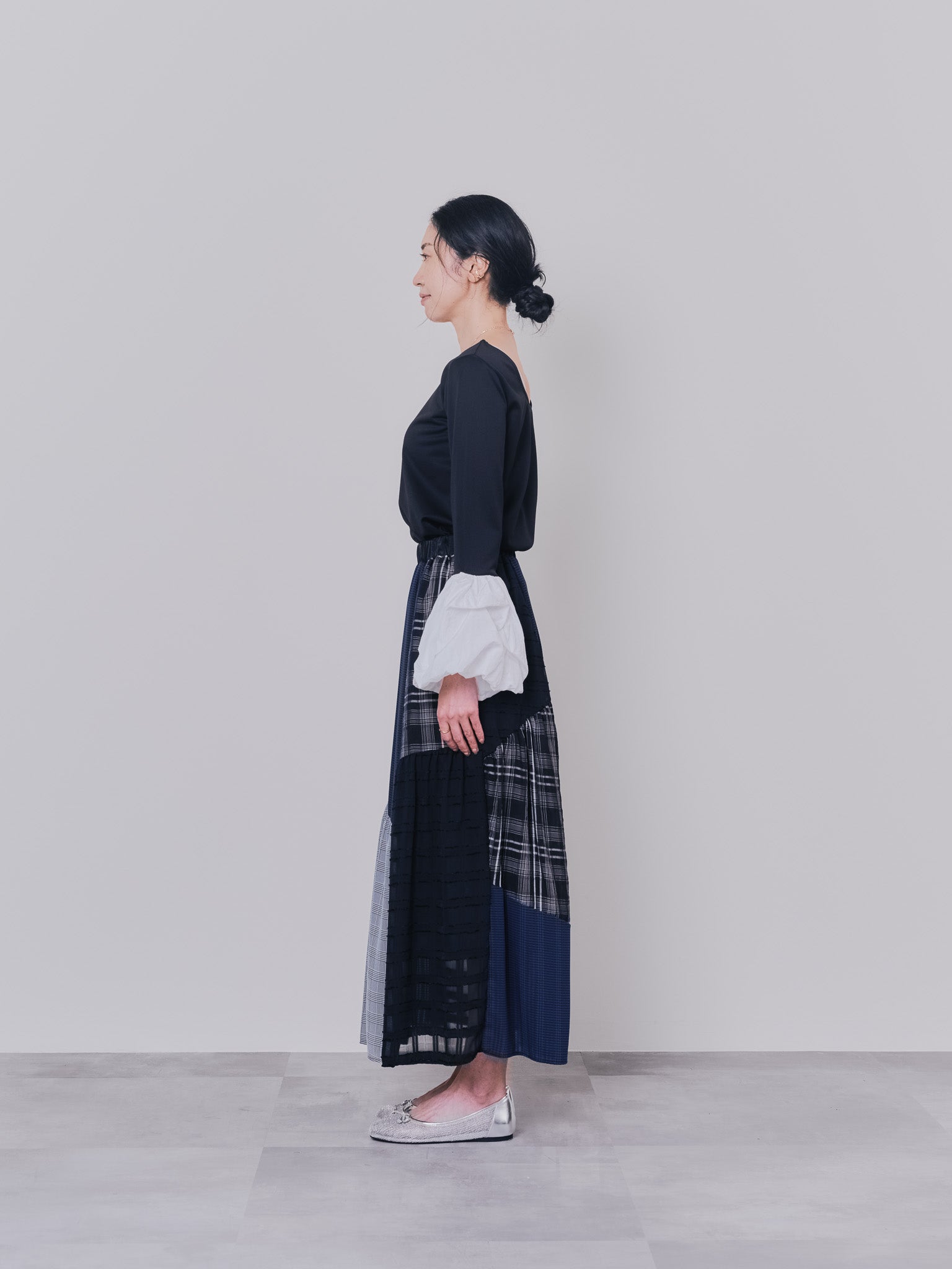 【TIME SALE 10/21 17:00まで!!】配色バルーンスリーブトップス [601371] black