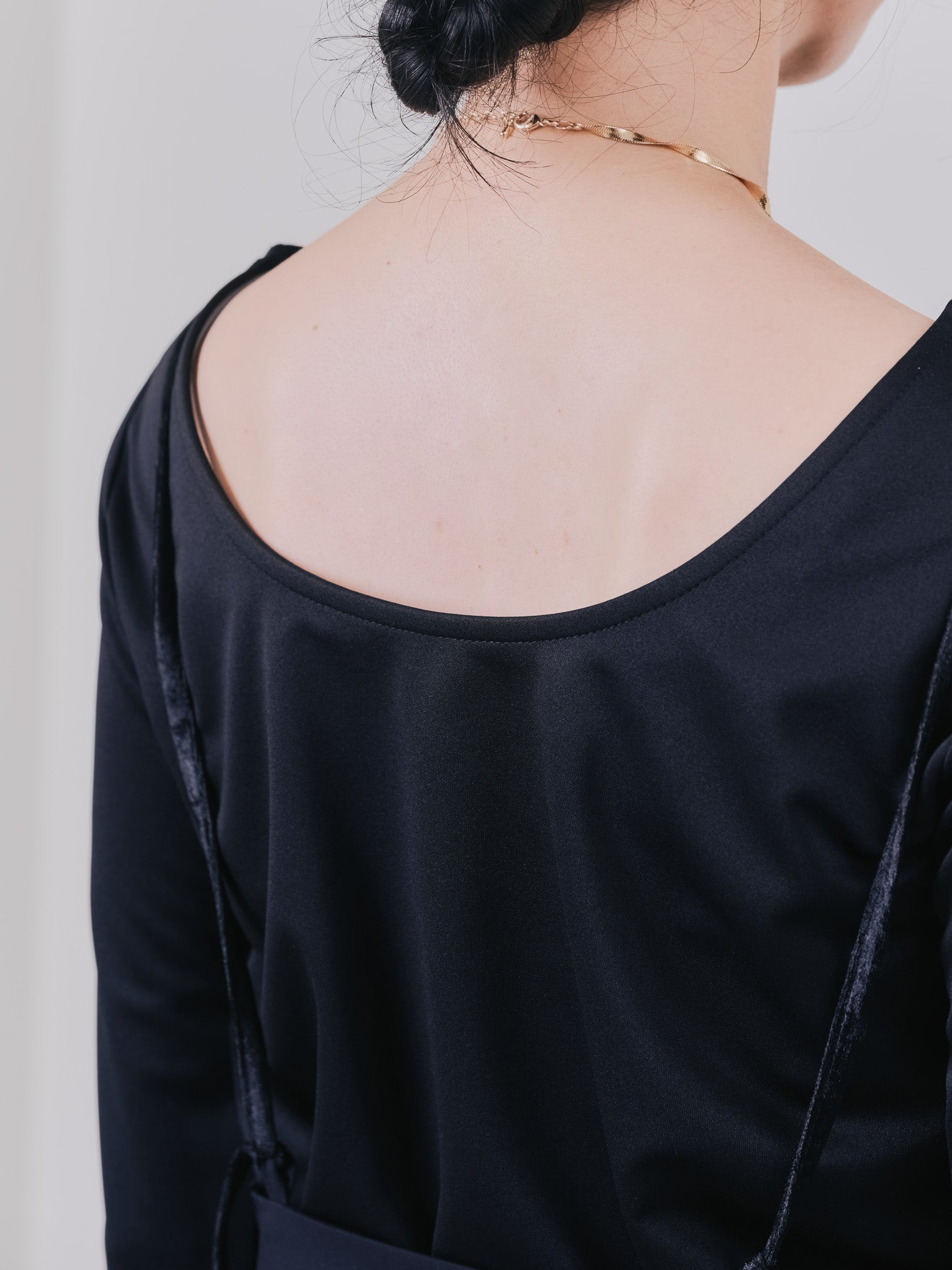 【TIME SALE 10/21 17:00まで!!】配色バルーンスリーブトップス [601371] black