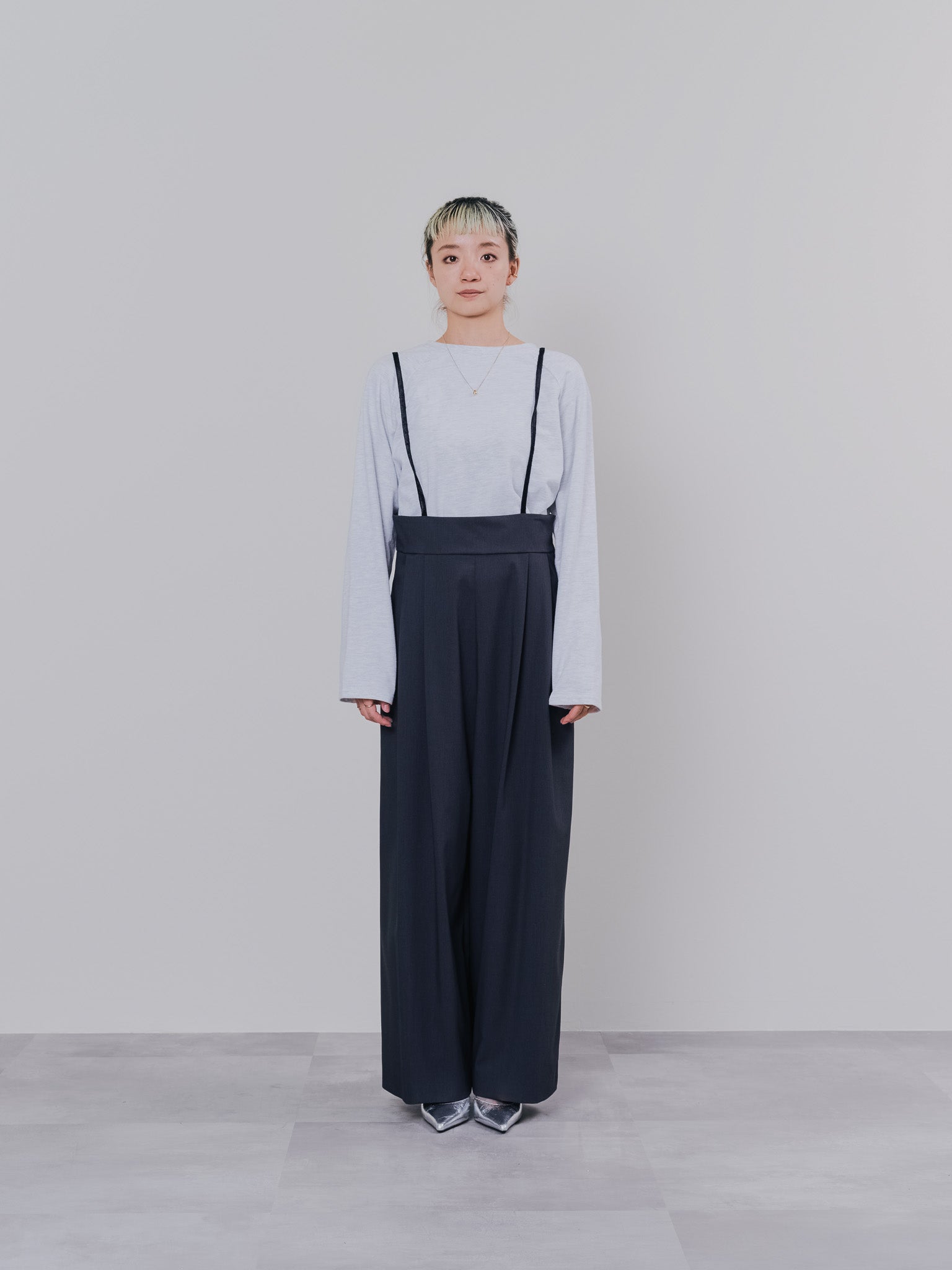 ベロアサスペンダー付パンツ [603332] black