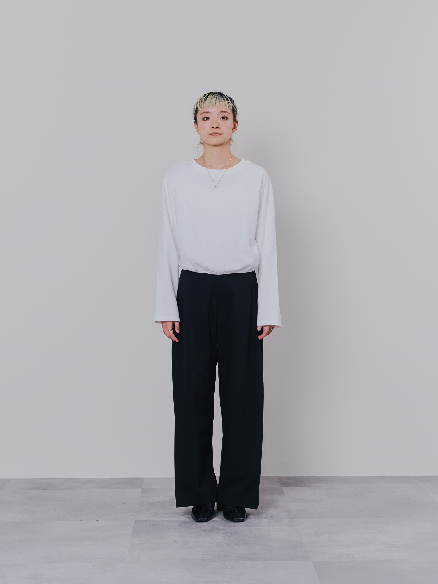 【SALE】サイドプリーツ配色ステッチパンツ [601375] black