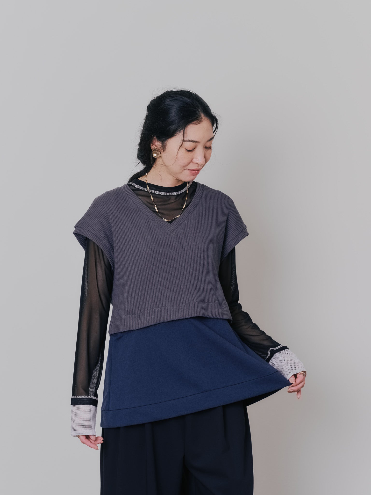 ヘム2WAYワッフルベスト [601355] charcoal