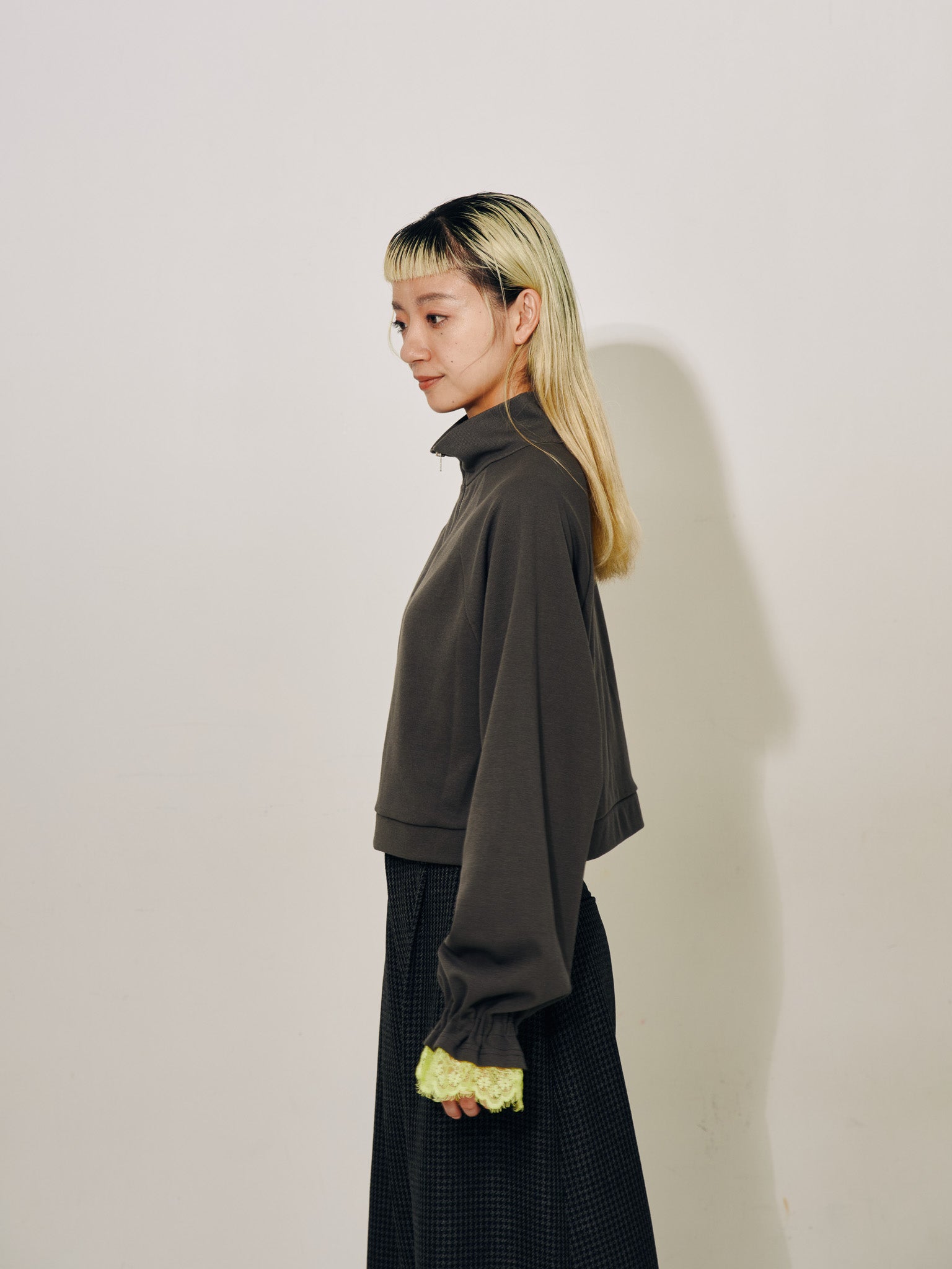 【-PRE SALE- 12/15 18:00まで!!】ハーフジップ配色レーストップス [605529] charcoal