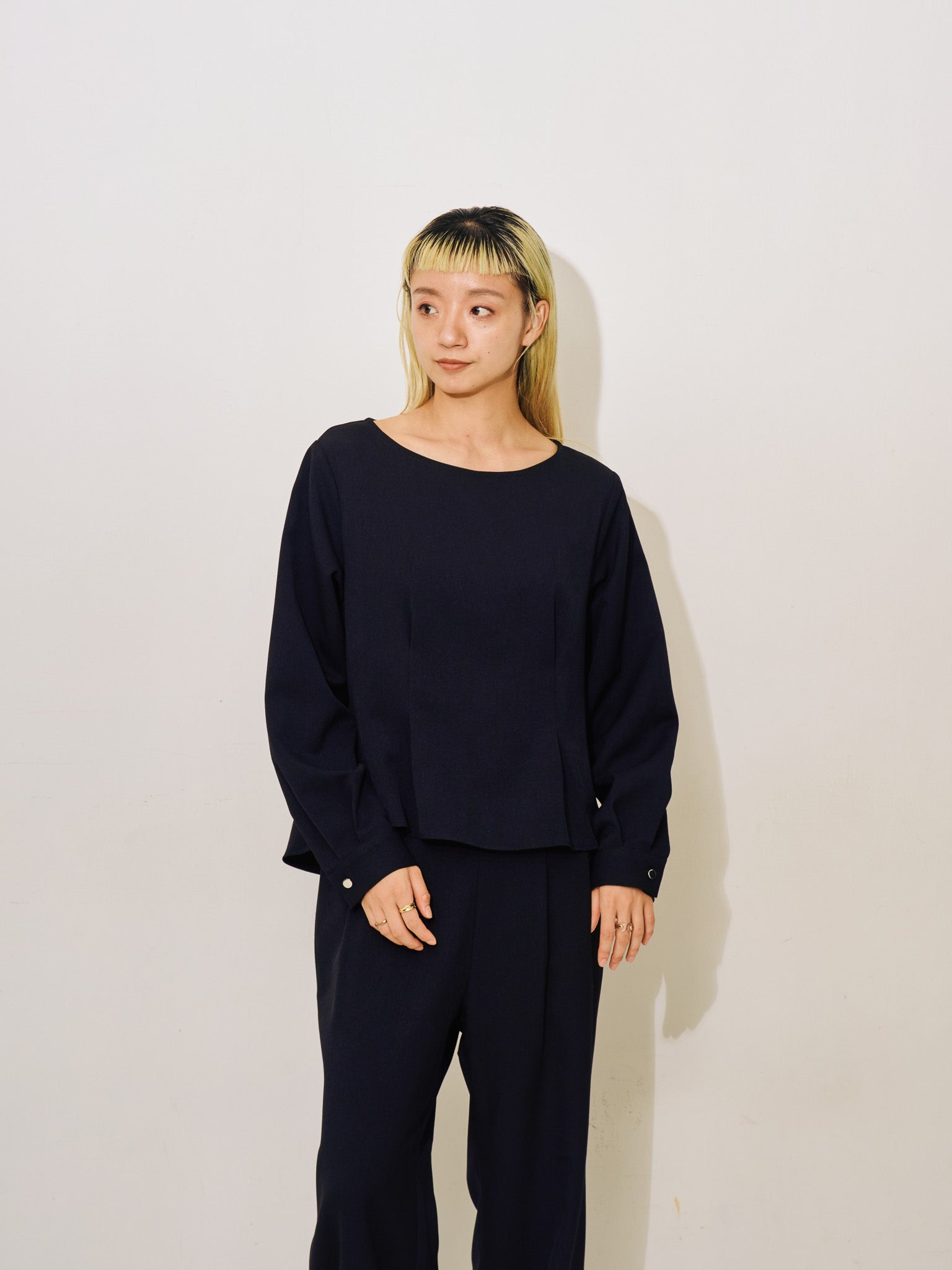 【SALE】ウエストタックウールライクツイルトップス [608327] black