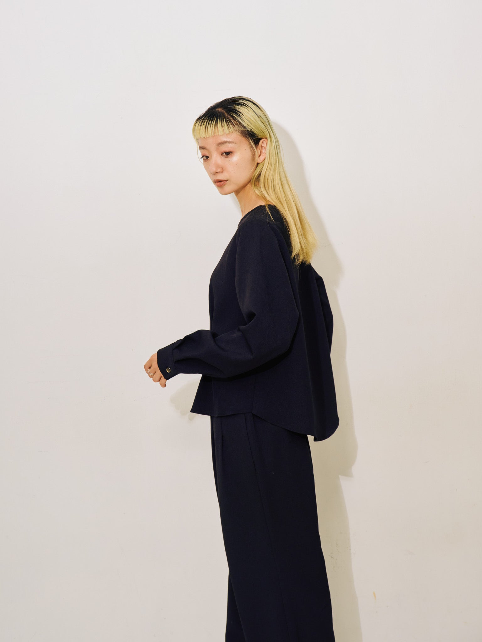 【SALE】ウエストタックウールライクツイルトップス [608327] black