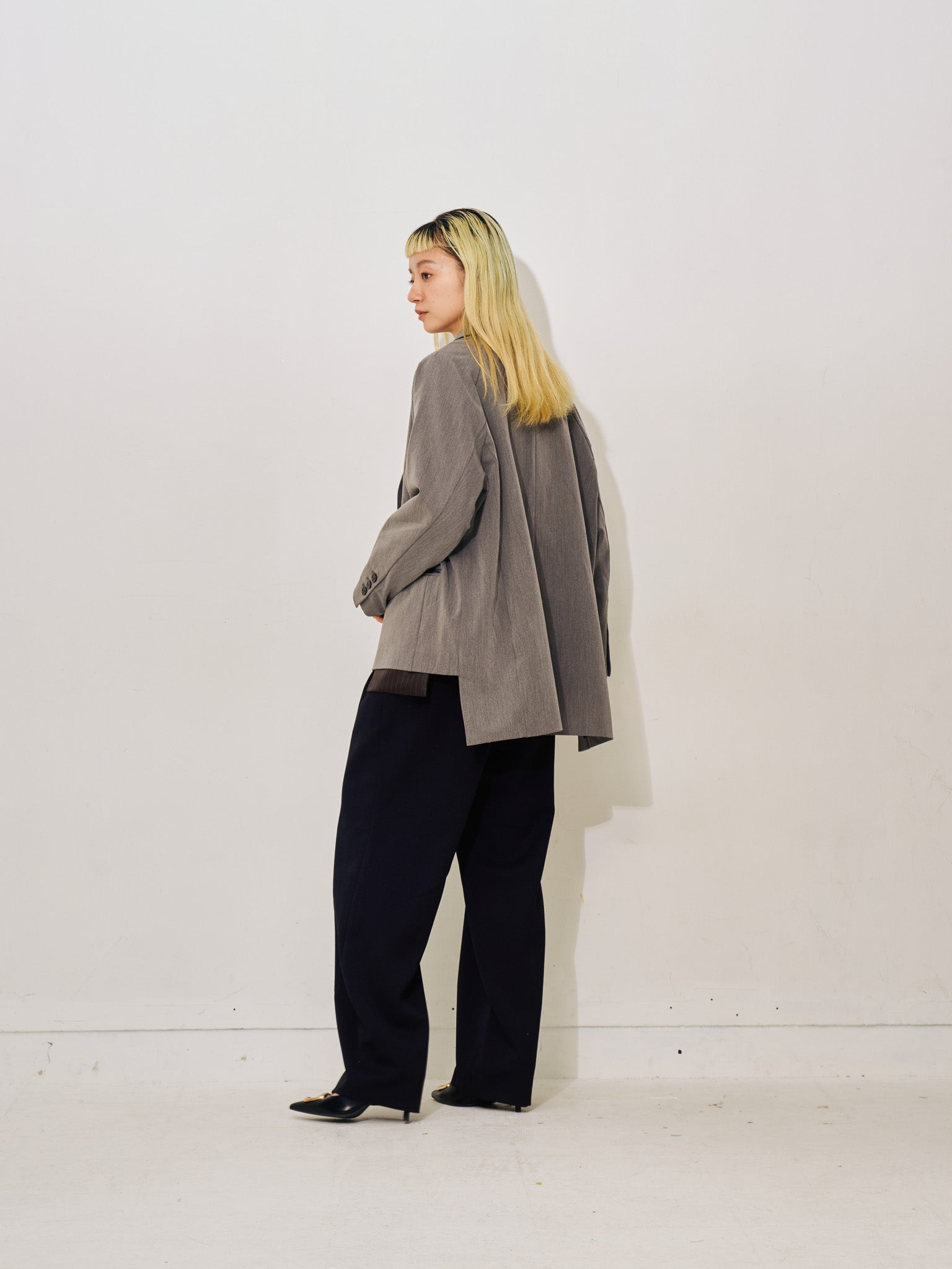 【SALE】配色ストライプポイントアシメヘムジャケット [605544] charcoal