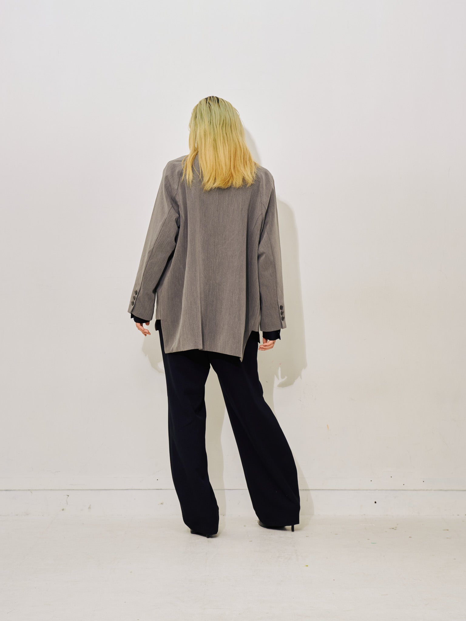 【SALE】配色ストライプポイントアシメヘムジャケット [605544] charcoal