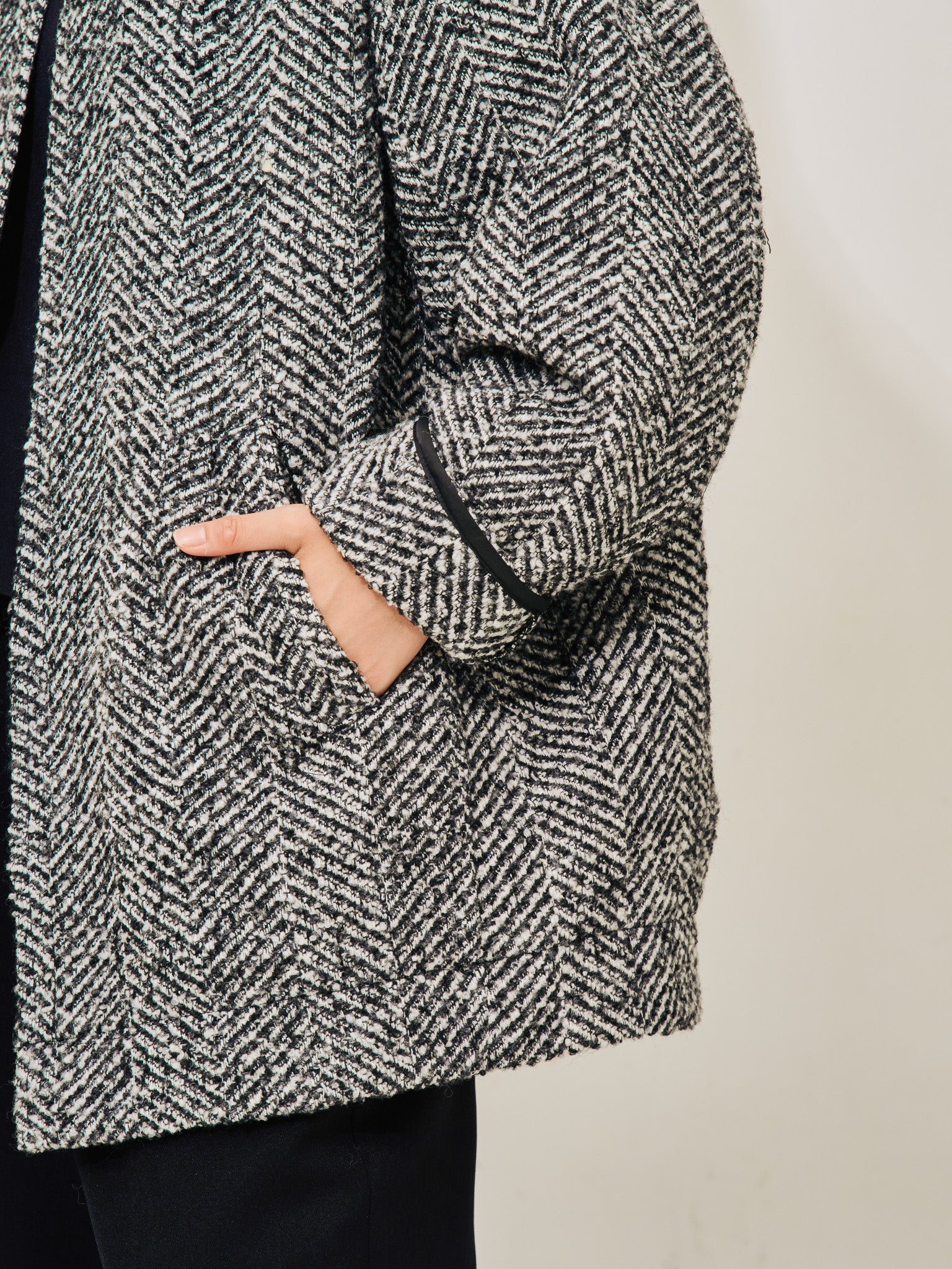 【-PRE SALE- 12/15 18:00まで!!】バックタックヘリンボーンツィードコーディガン [605561] off