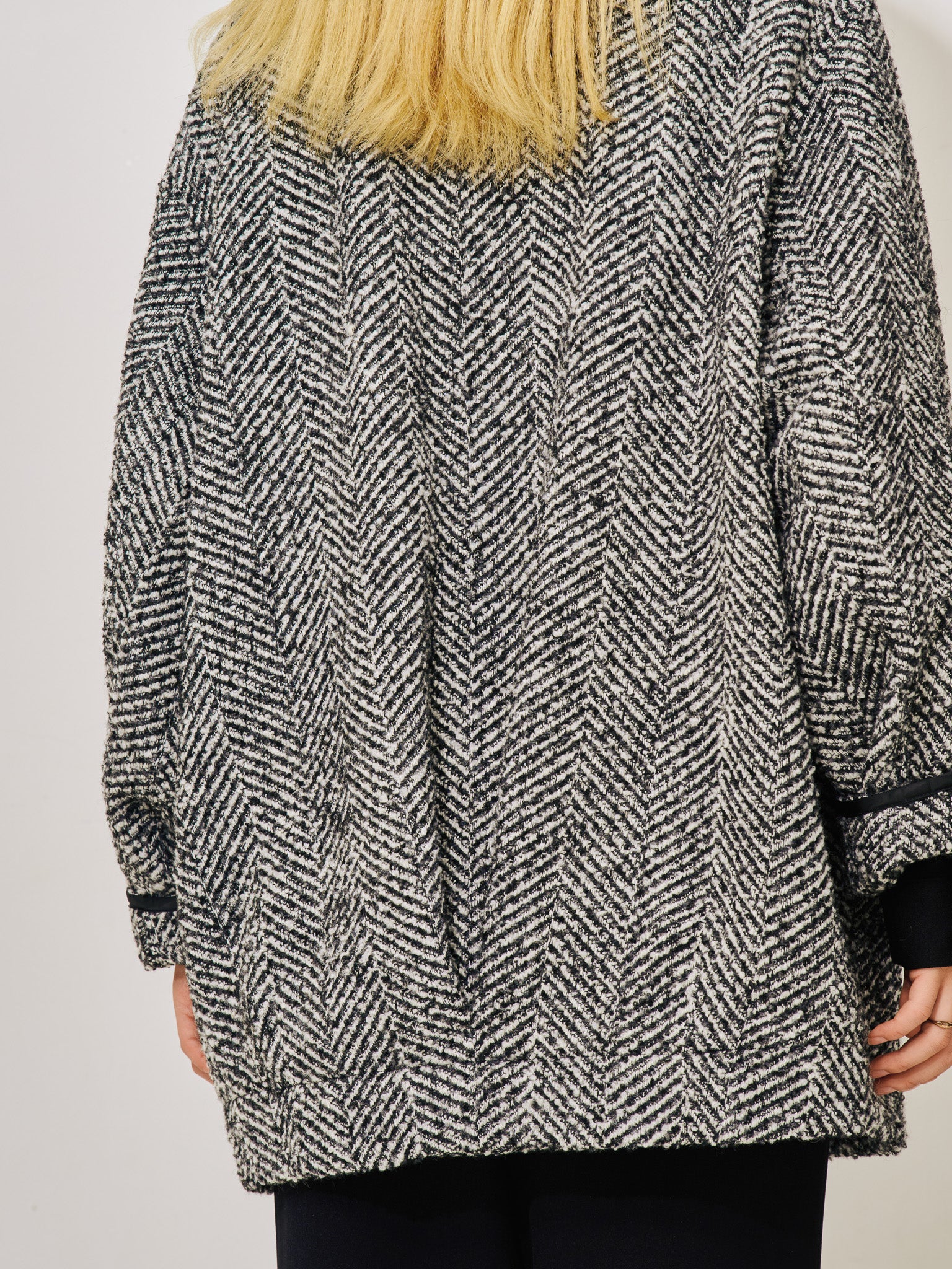 【-PRE SALE- 12/15 18:00まで!!】バックタックヘリンボーンツィードコーディガン [605561] off