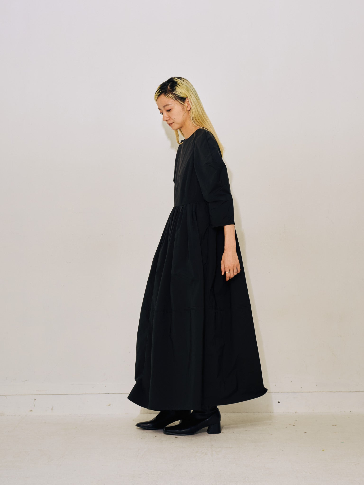 ショルダータックボリュームワンピース [601455] black