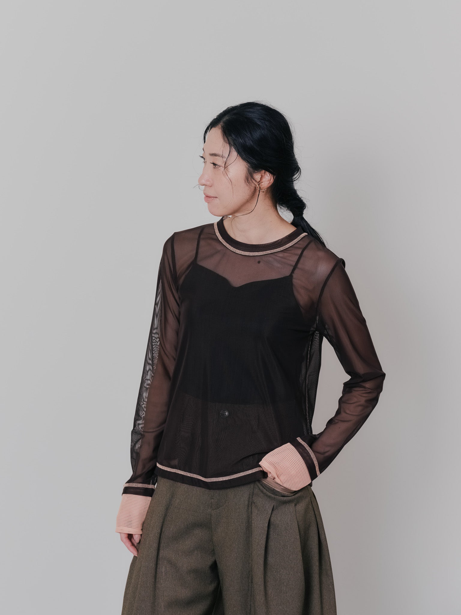 スリーブメッシュ配色ステッチシアートップス [601352] brown