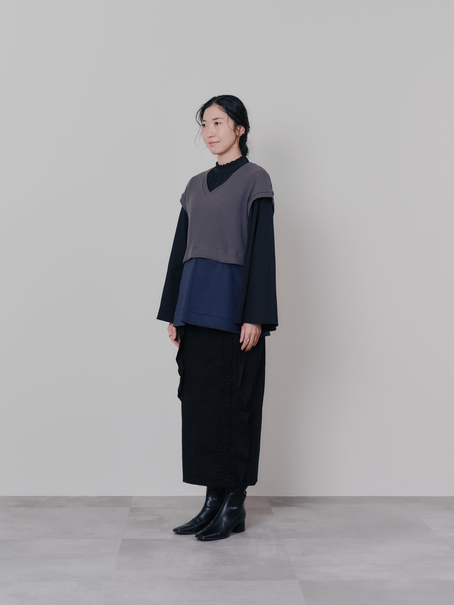 ミックスフリルカツラギタイトスカート [601358] black