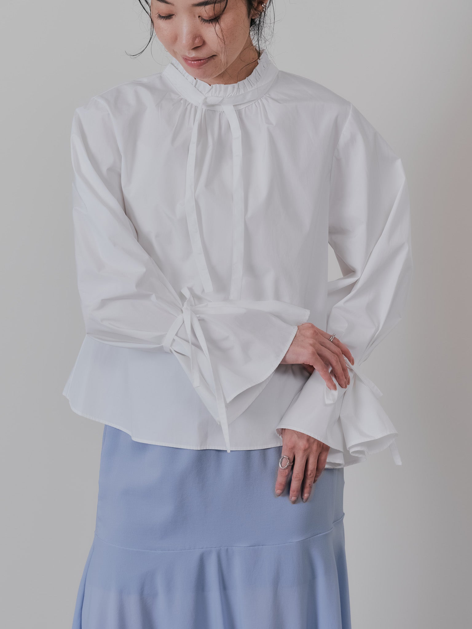 【TIME SALE 10/21 17:00まで!!】ボータイ2WAYスリーブブラウス [601373] off