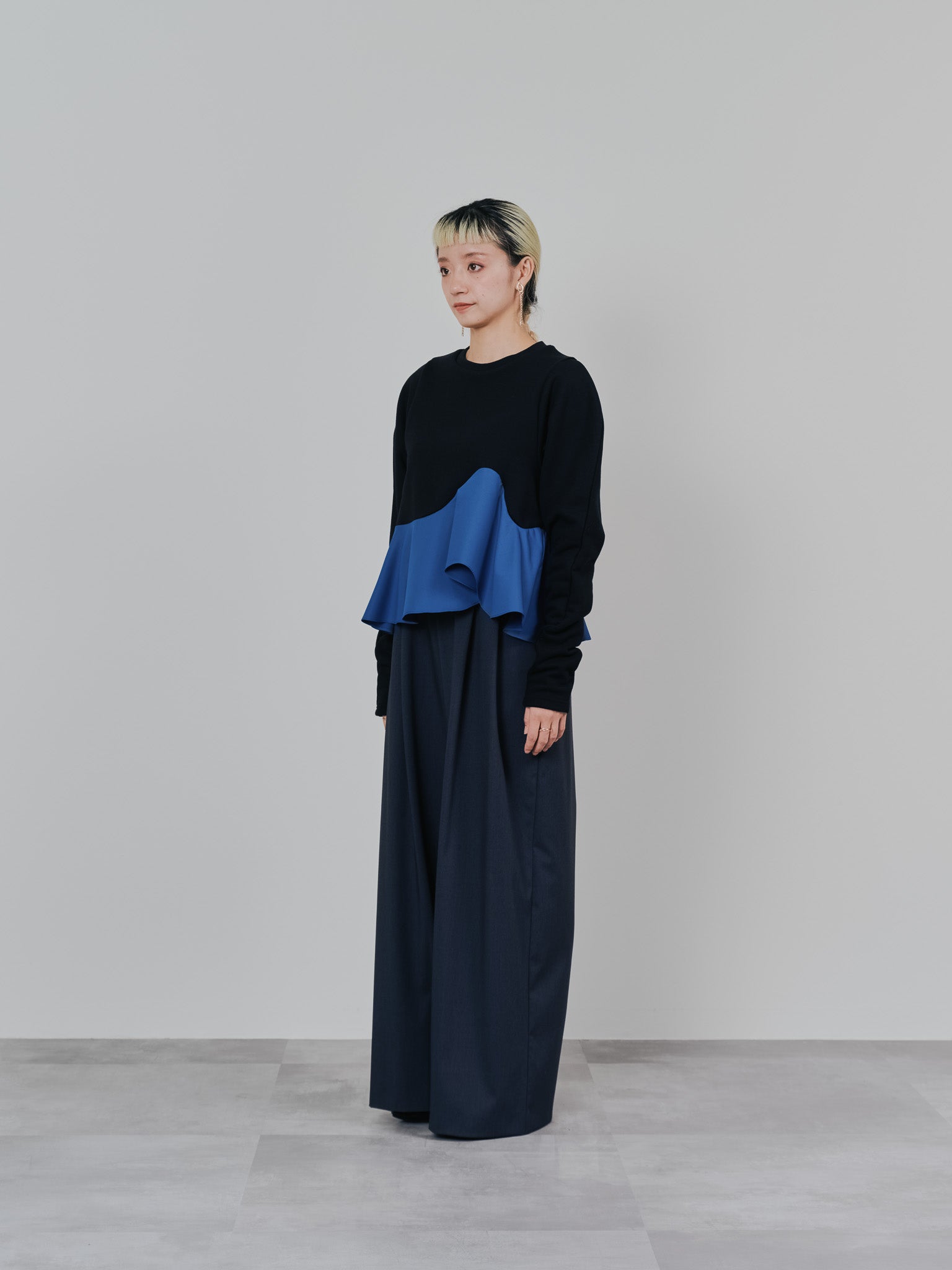 ベロアサスペンダー付パンツ [603332] charcoal