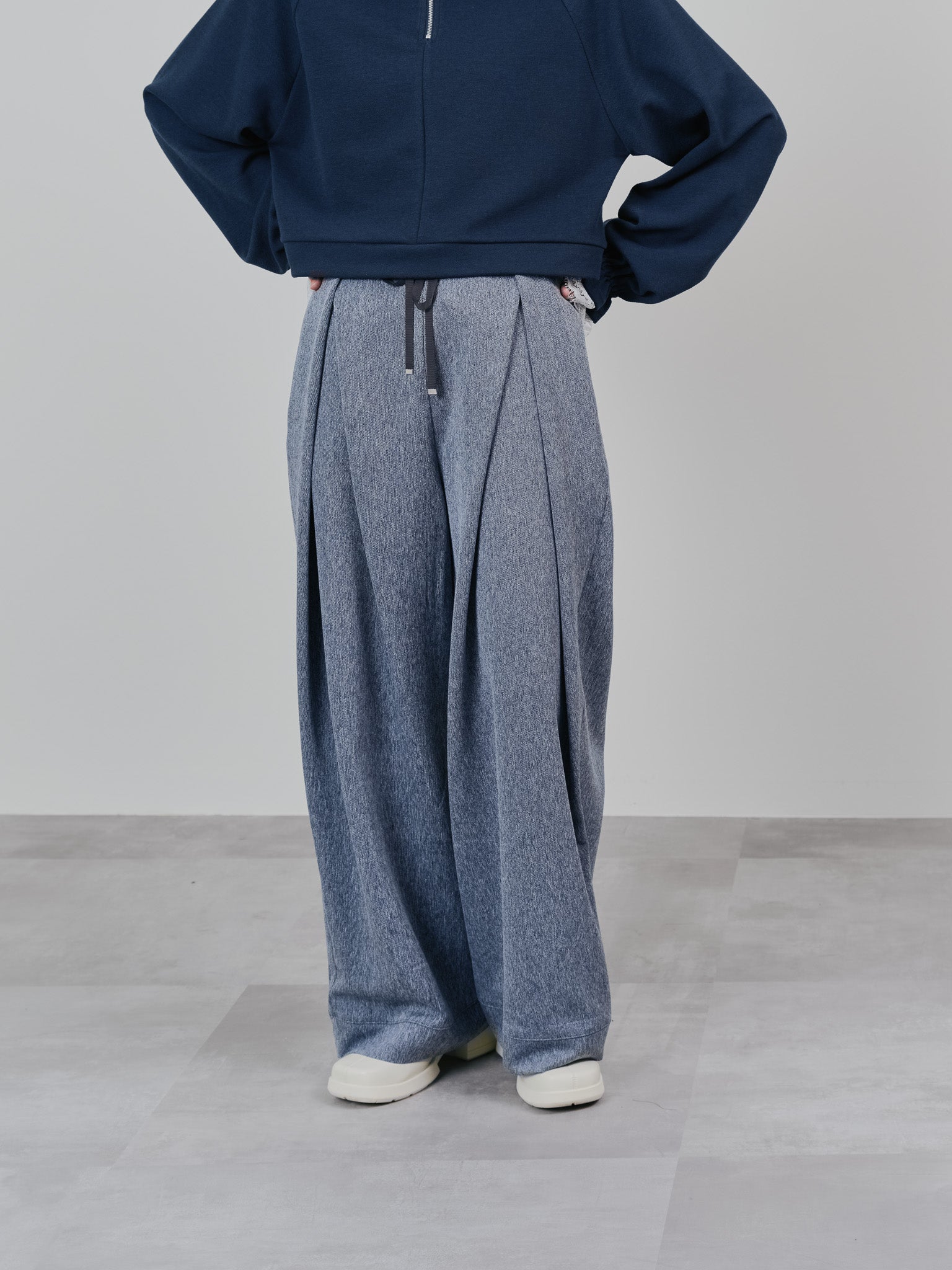 フロントリボンワイドタックパンツ [603330] grey