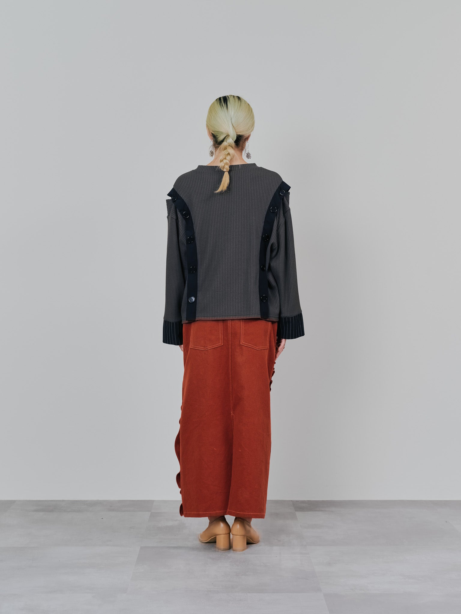 ショルダーオープンワッフルニットライクトップス [601354] charcoal