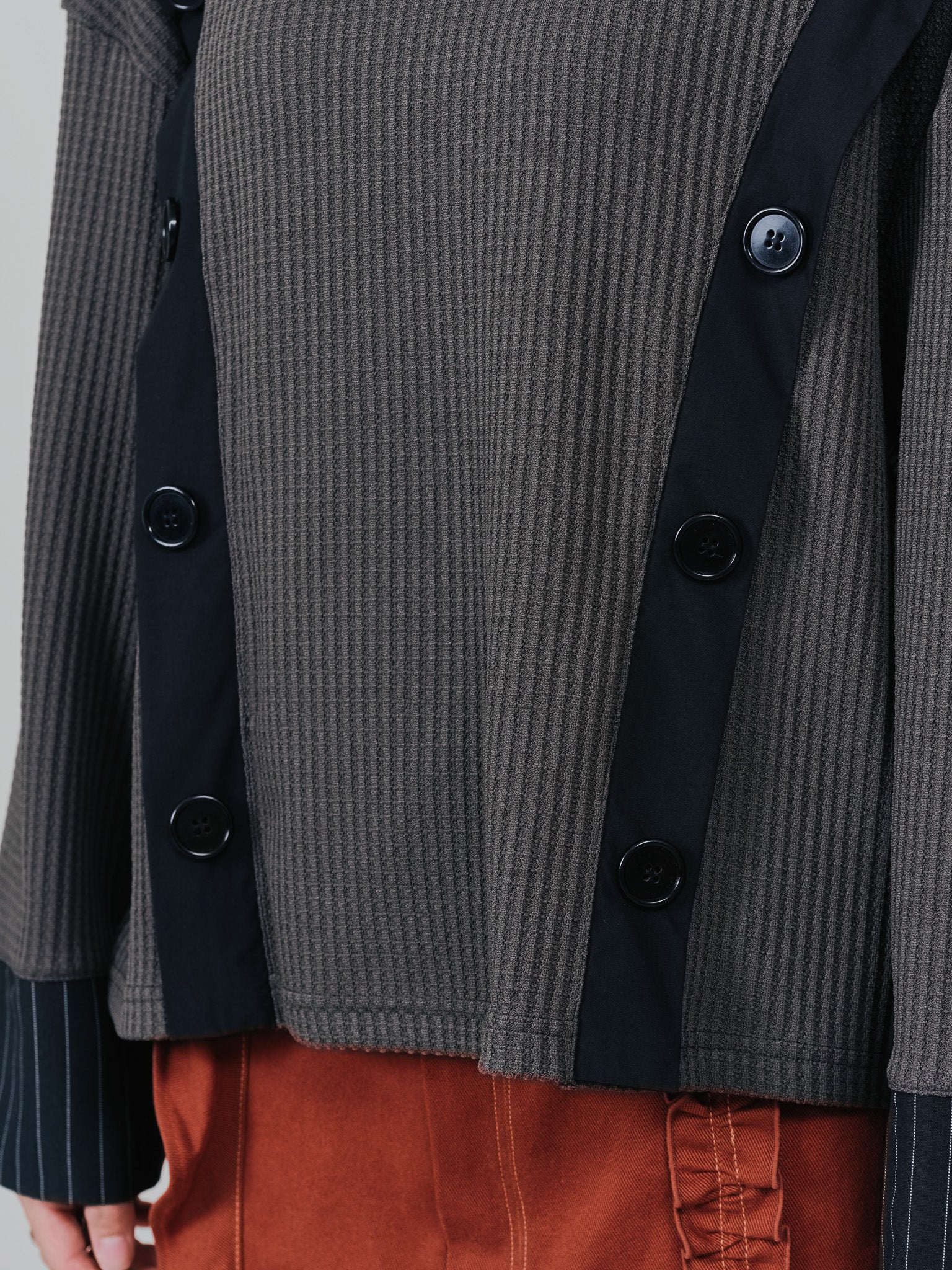 ショルダーオープンワッフルニットライクトップス [601354] charcoal