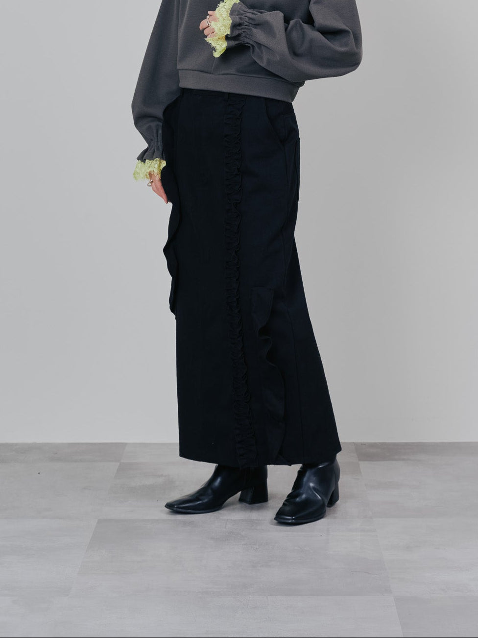 【TIME SALE 11/4まで!!】ミックスフリルカツラギタイトスカート [601358] black