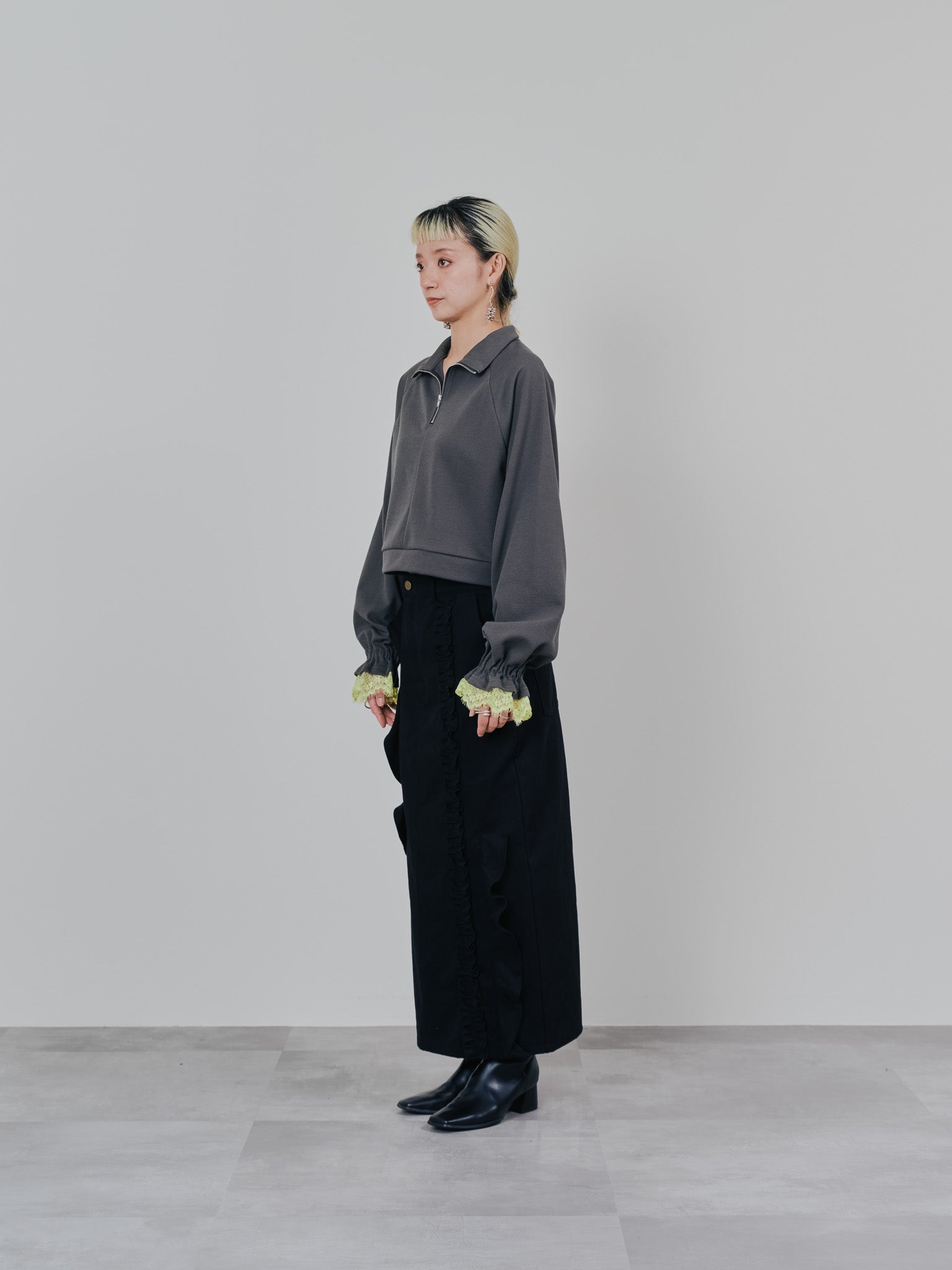 ミックスフリルカツラギタイトスカート [601358] black