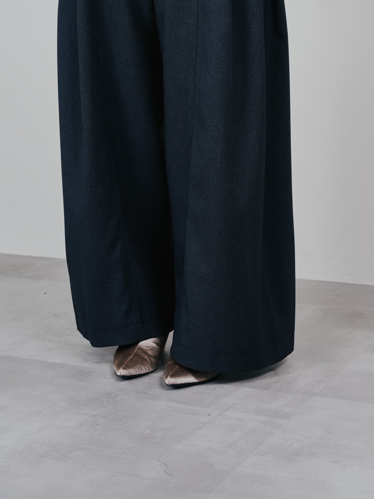 チェックボリュームタックパンツ [603331] charcoal