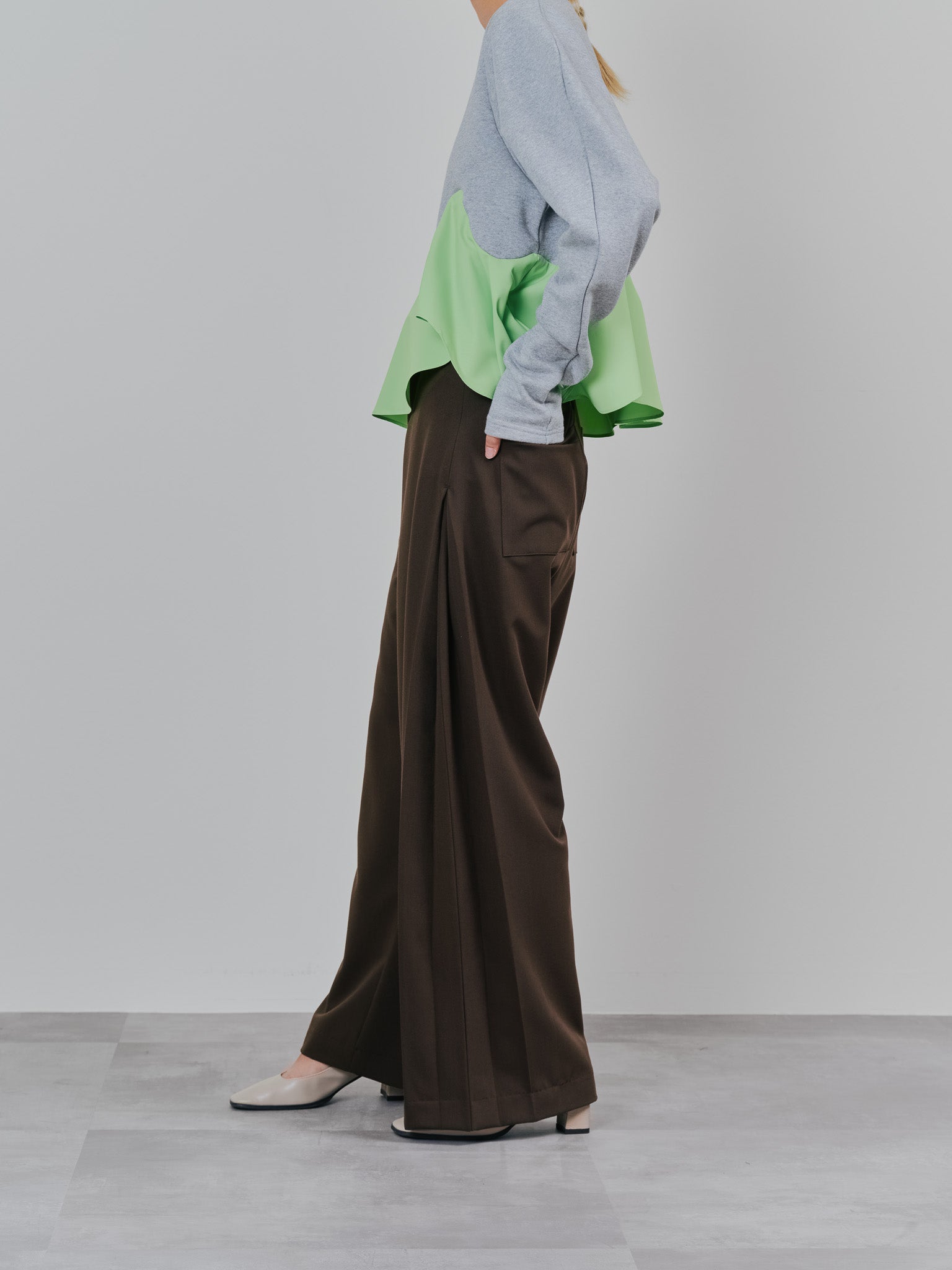 サイドプリーツ配色ステッチパンツ [601375] brown
