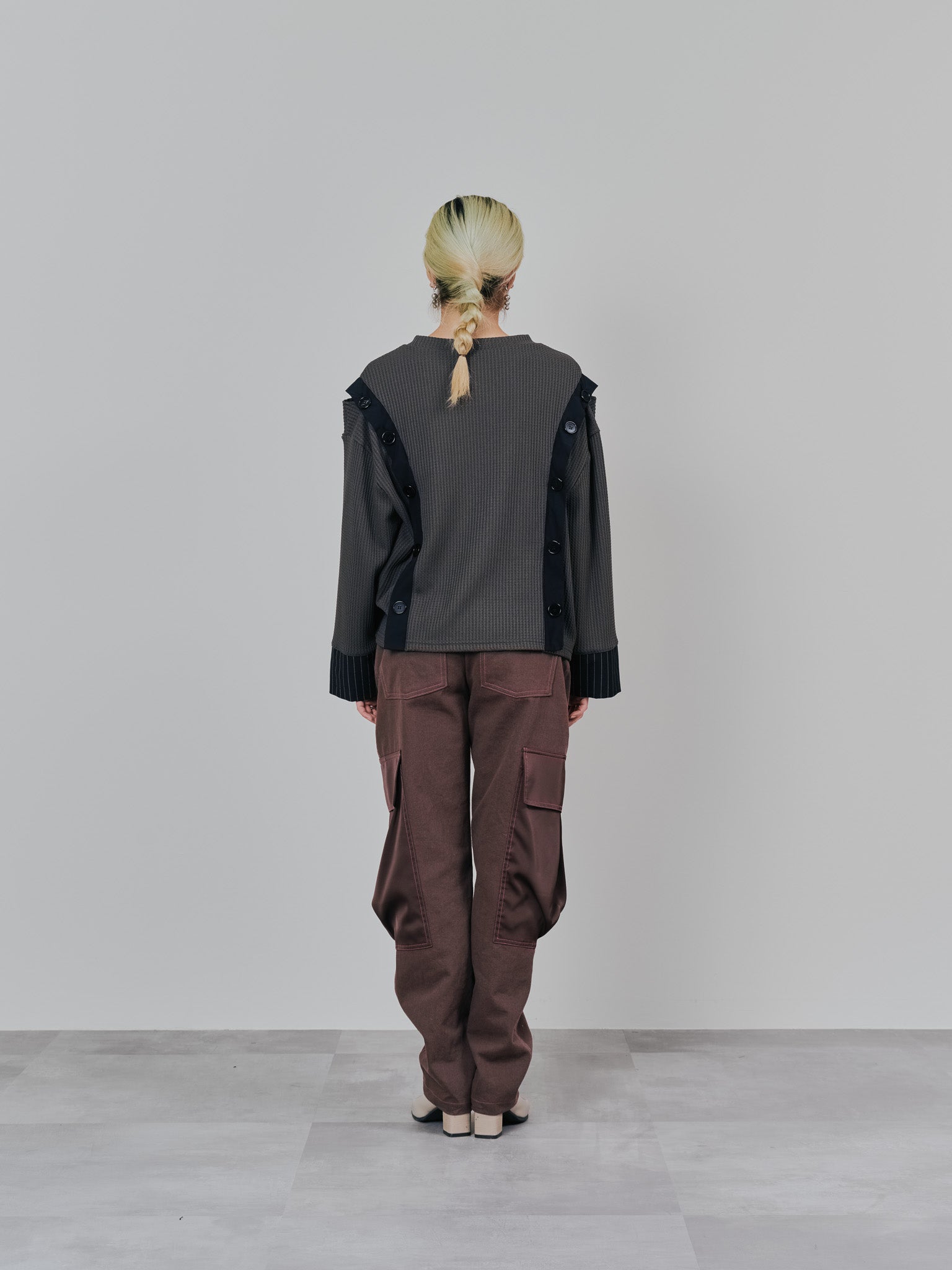 ショルダーオープンワッフルニットライクトップス [601354] charcoal