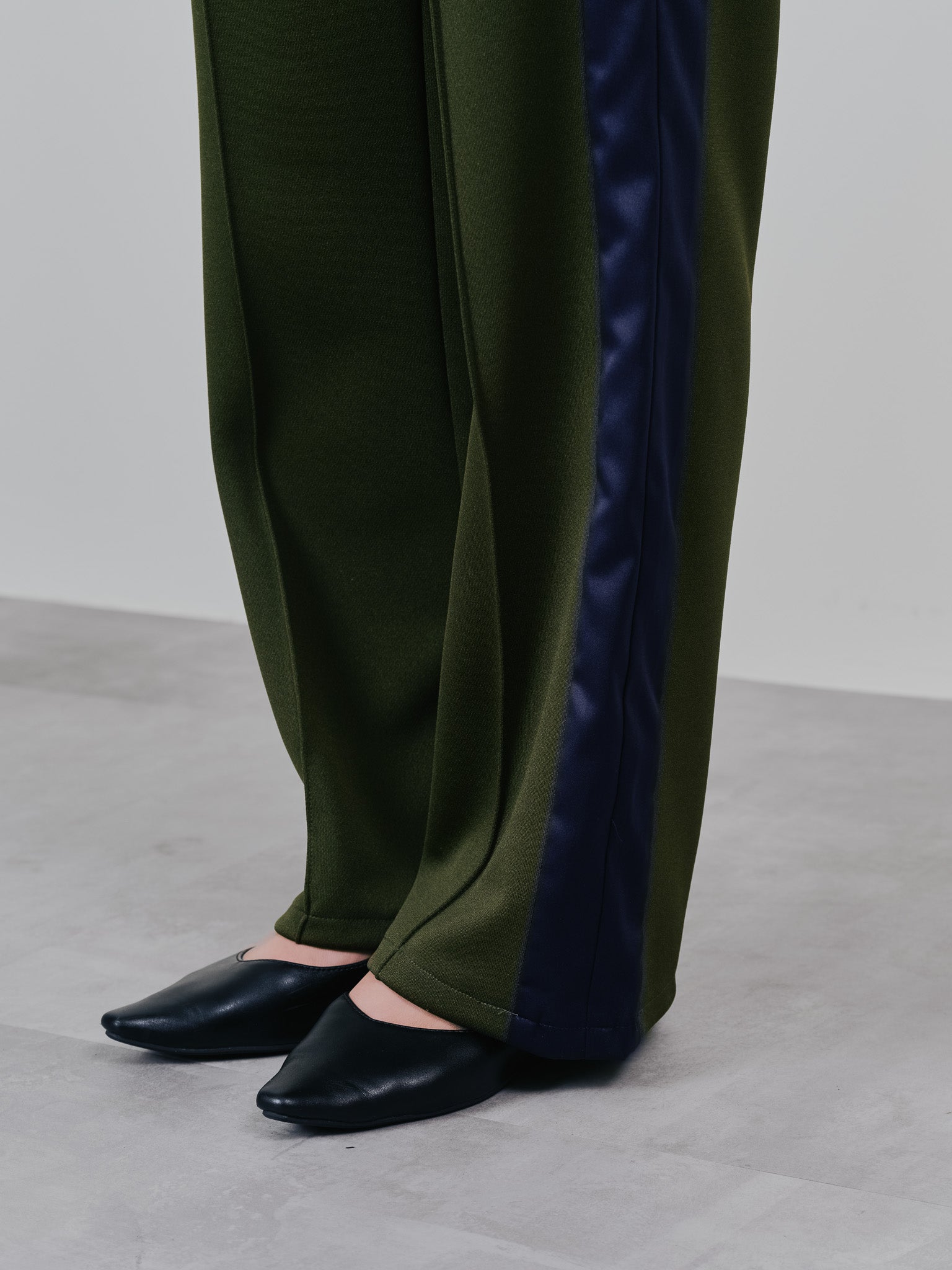 配色サイドライントラックパンツ [603340] khaki