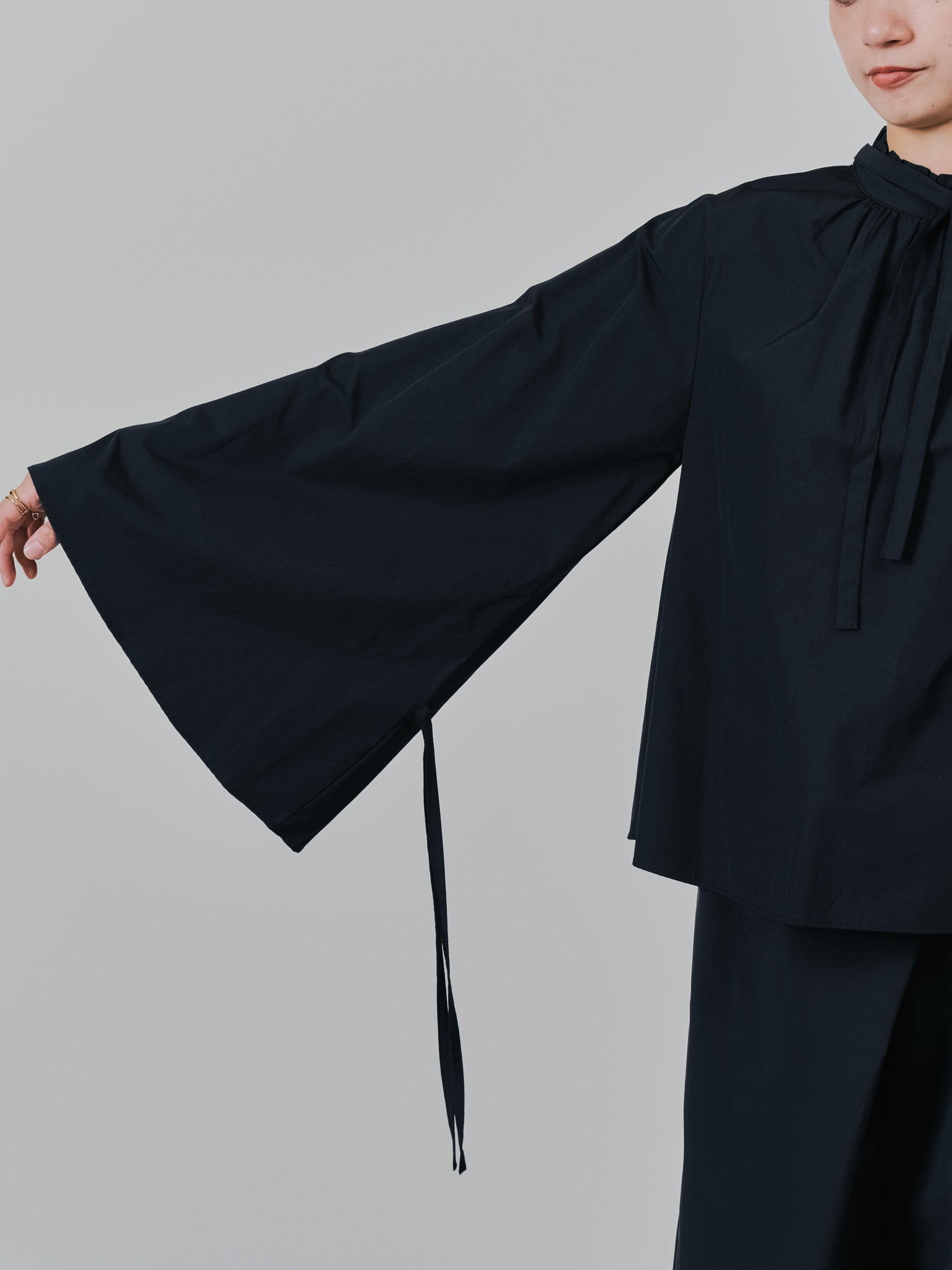 ボータイ2WAYスリーブブラウス [601373] black