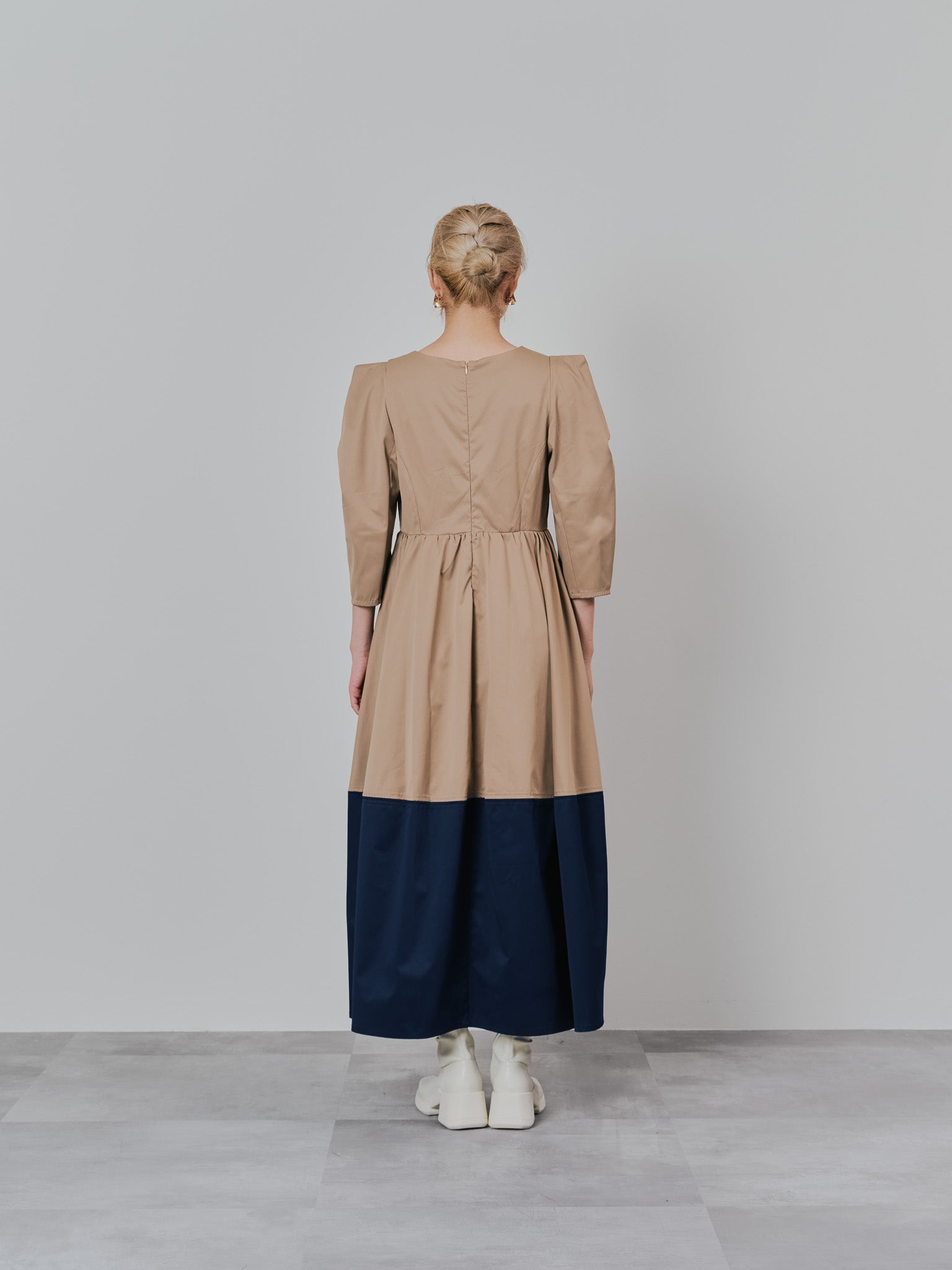 【SALE】ショルダータックボリュームワンピース [601455] camel