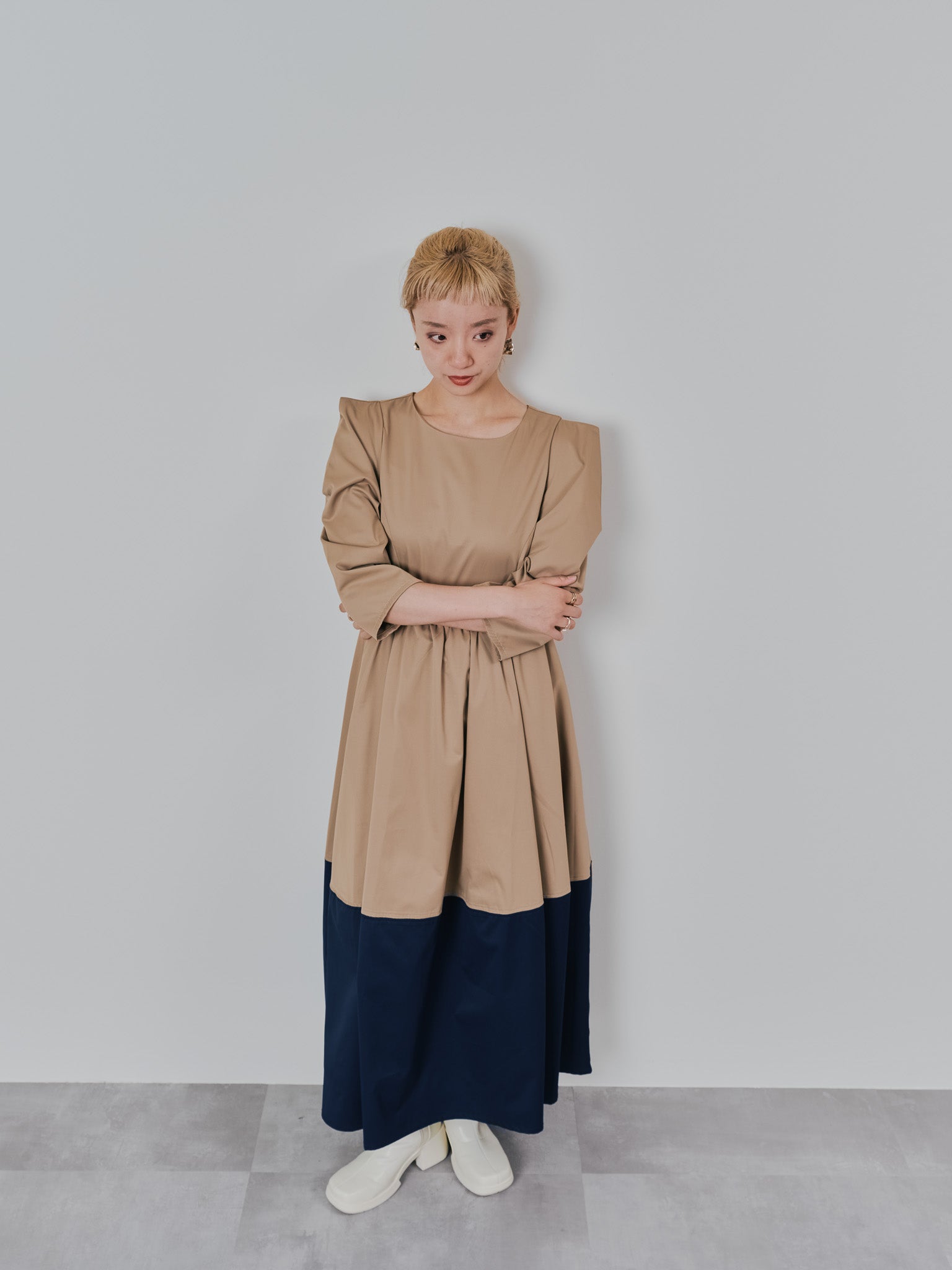 ショルダータックボリュームワンピース [601455] camel