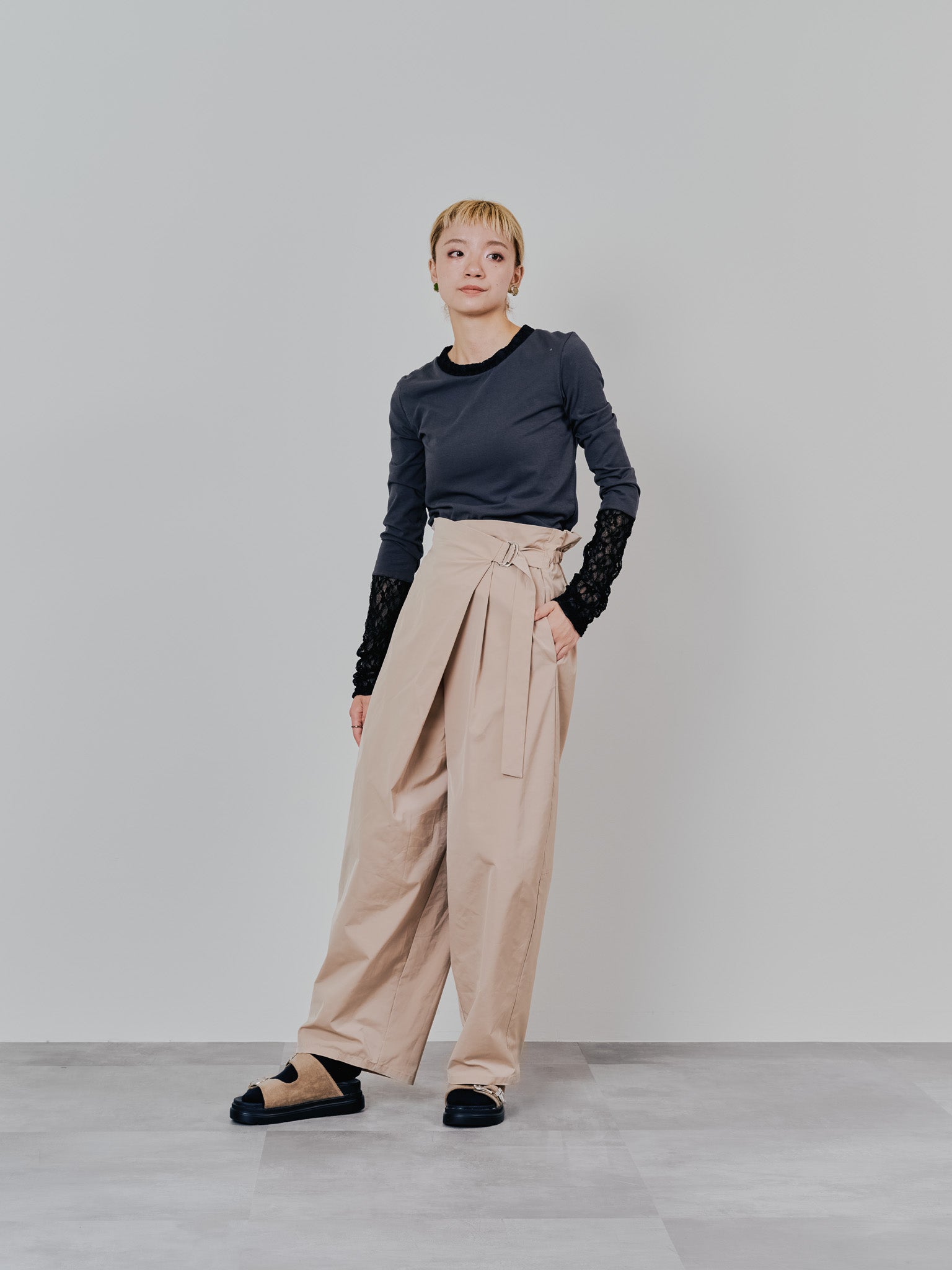 ラップライクサイドカーブパンツ [608318] light beige