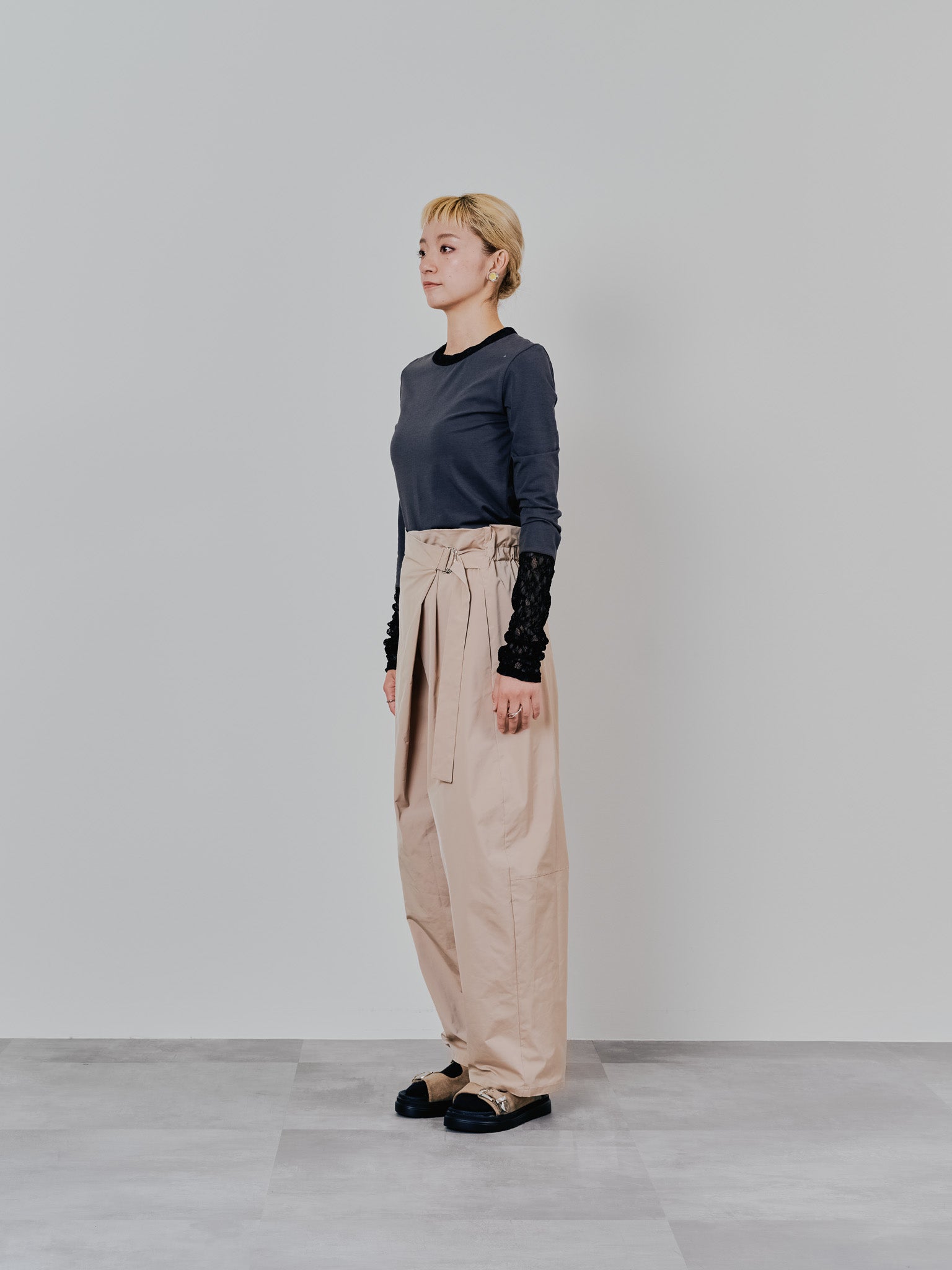 ラップライクサイドカーブパンツ [608318] light beige