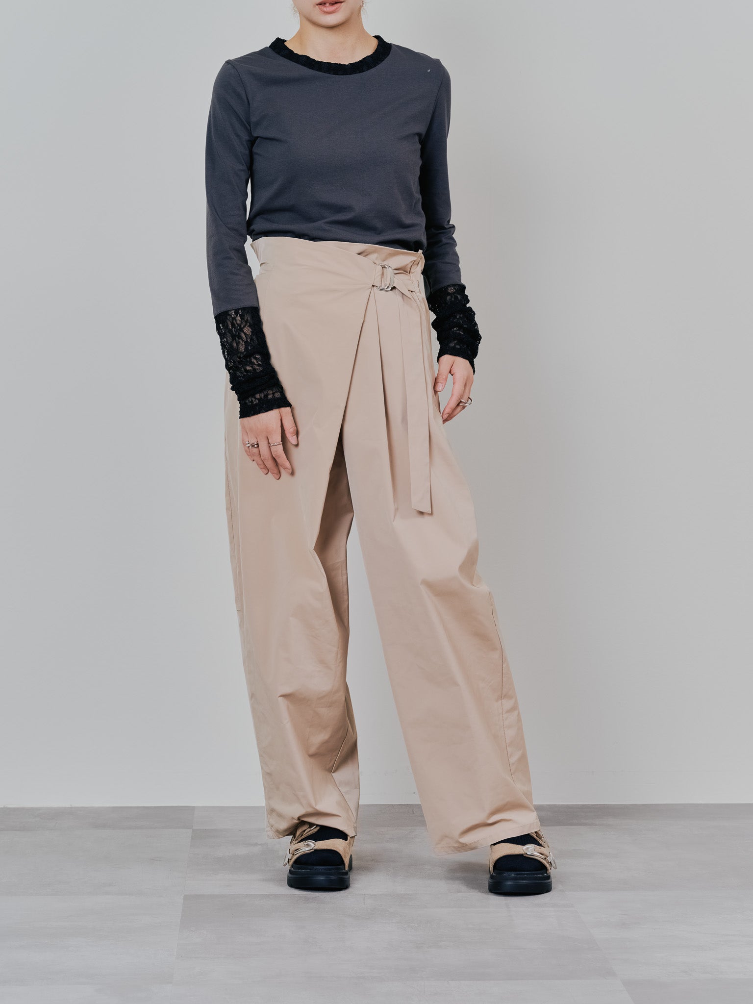 ラップライクサイドカーブパンツ [608318] light beige