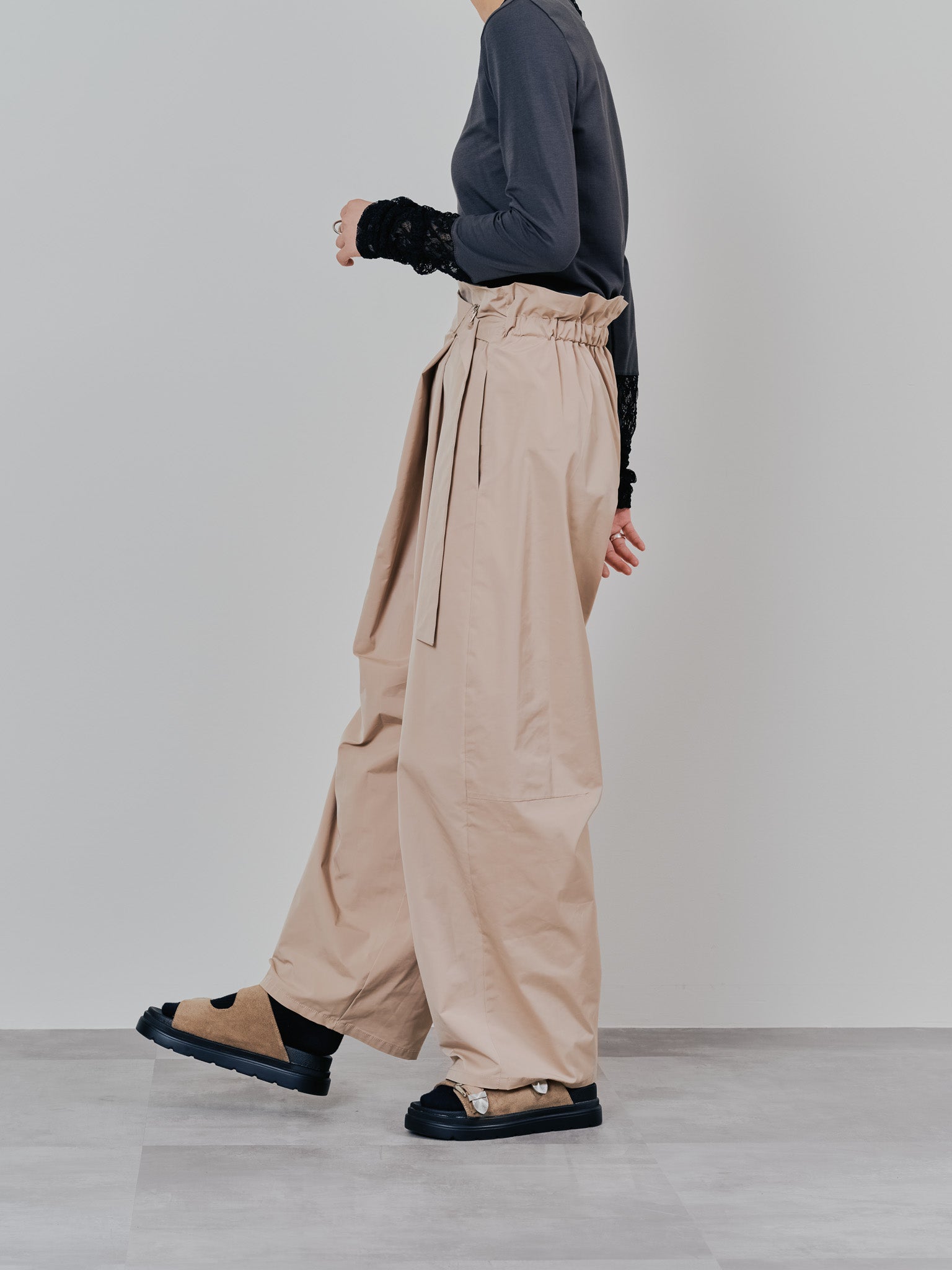 ラップライクサイドカーブパンツ [608318] light beige