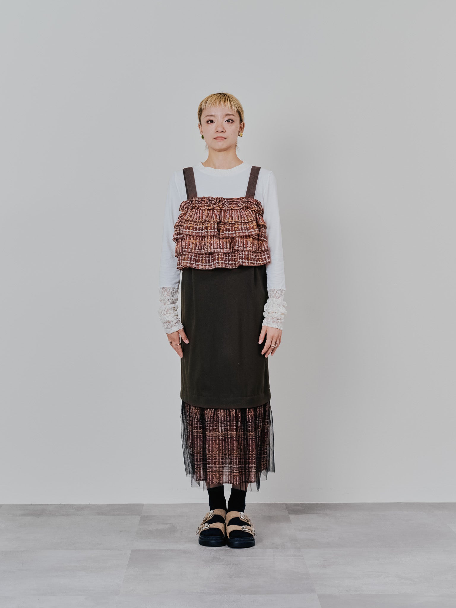 【TIME SALE 11/4まで!!】チェックプリントフリルティアードビスチェ [603335] brown