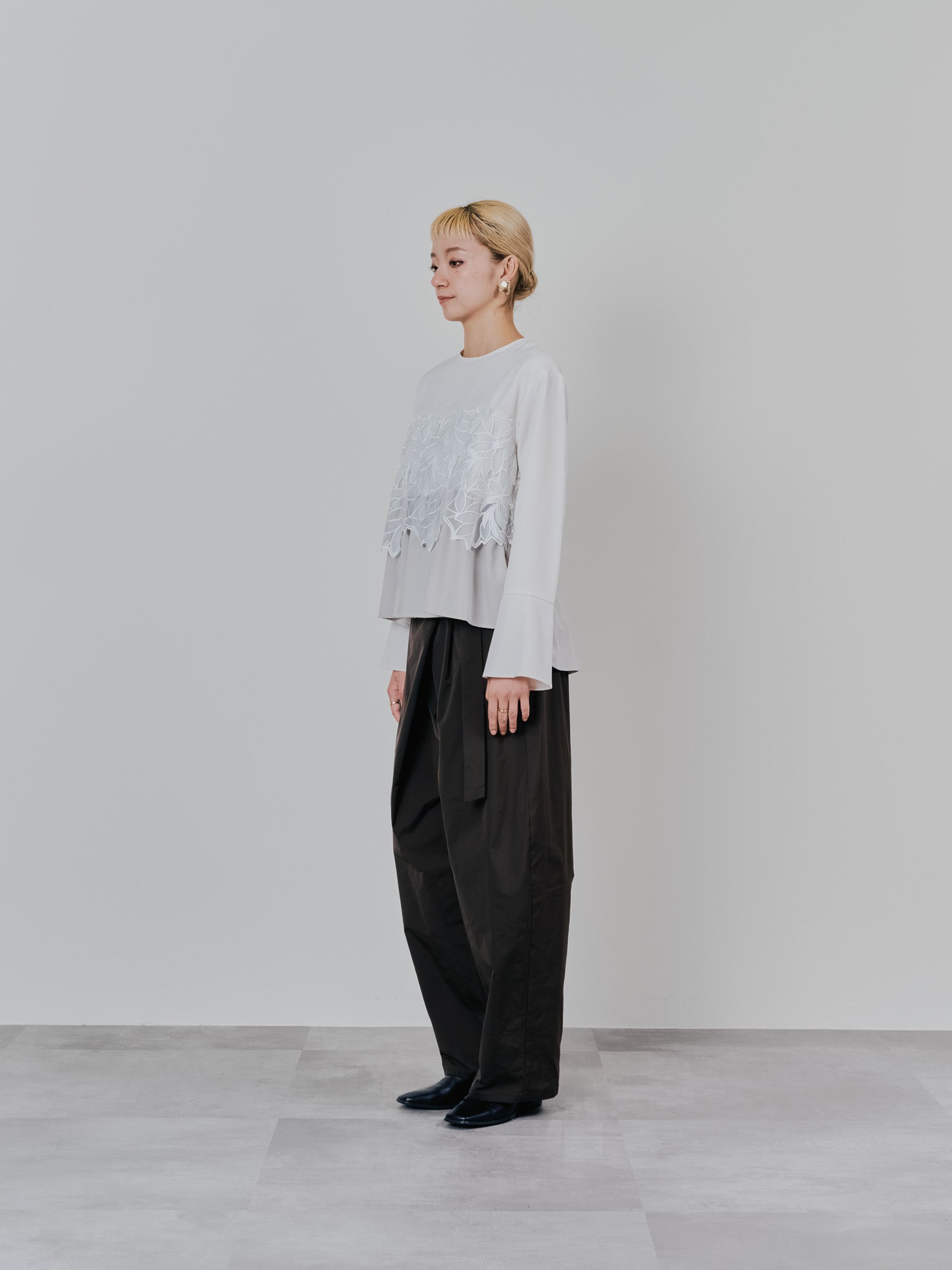 リーフレースティアードトップス [608315] white