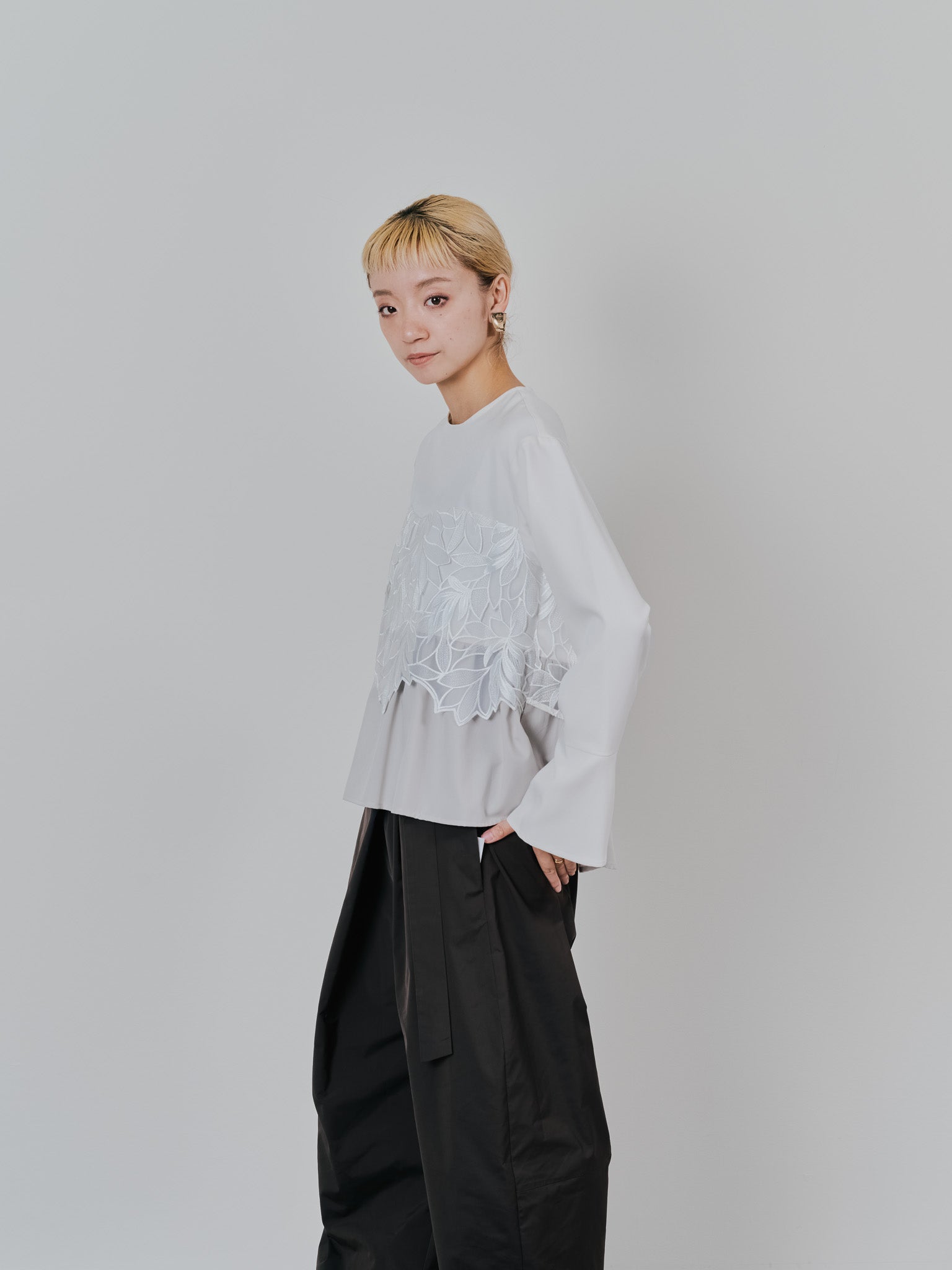リーフレースティアードトップス [608315] white