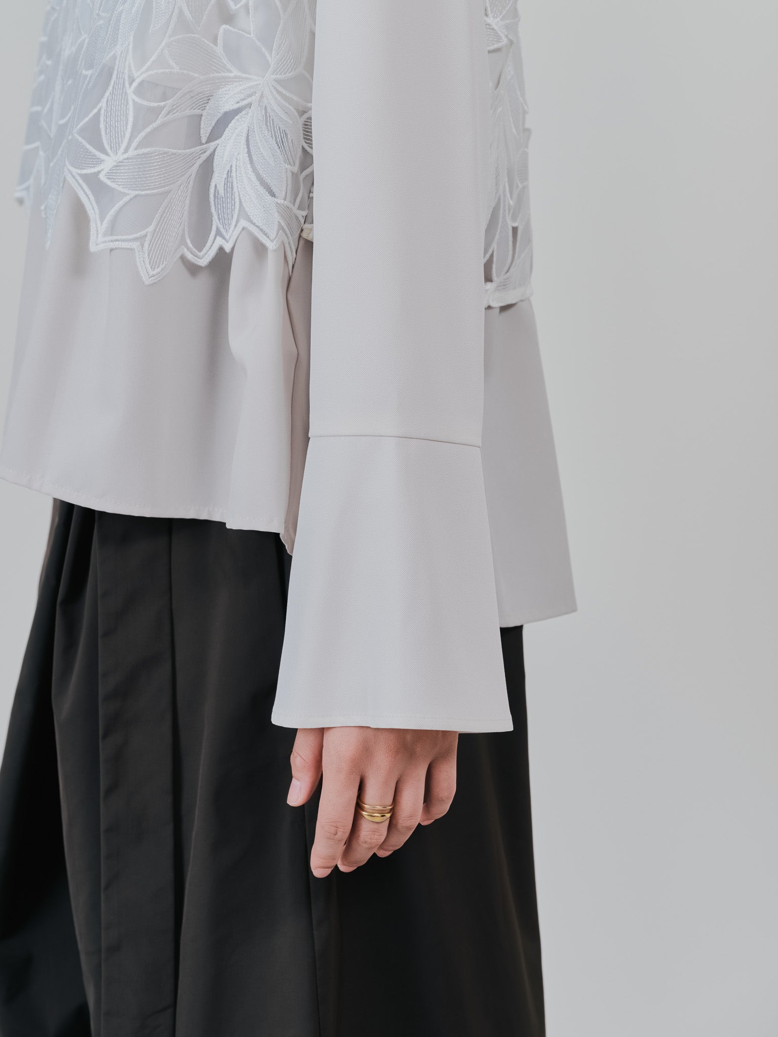 リーフレースティアードトップス [608315] white