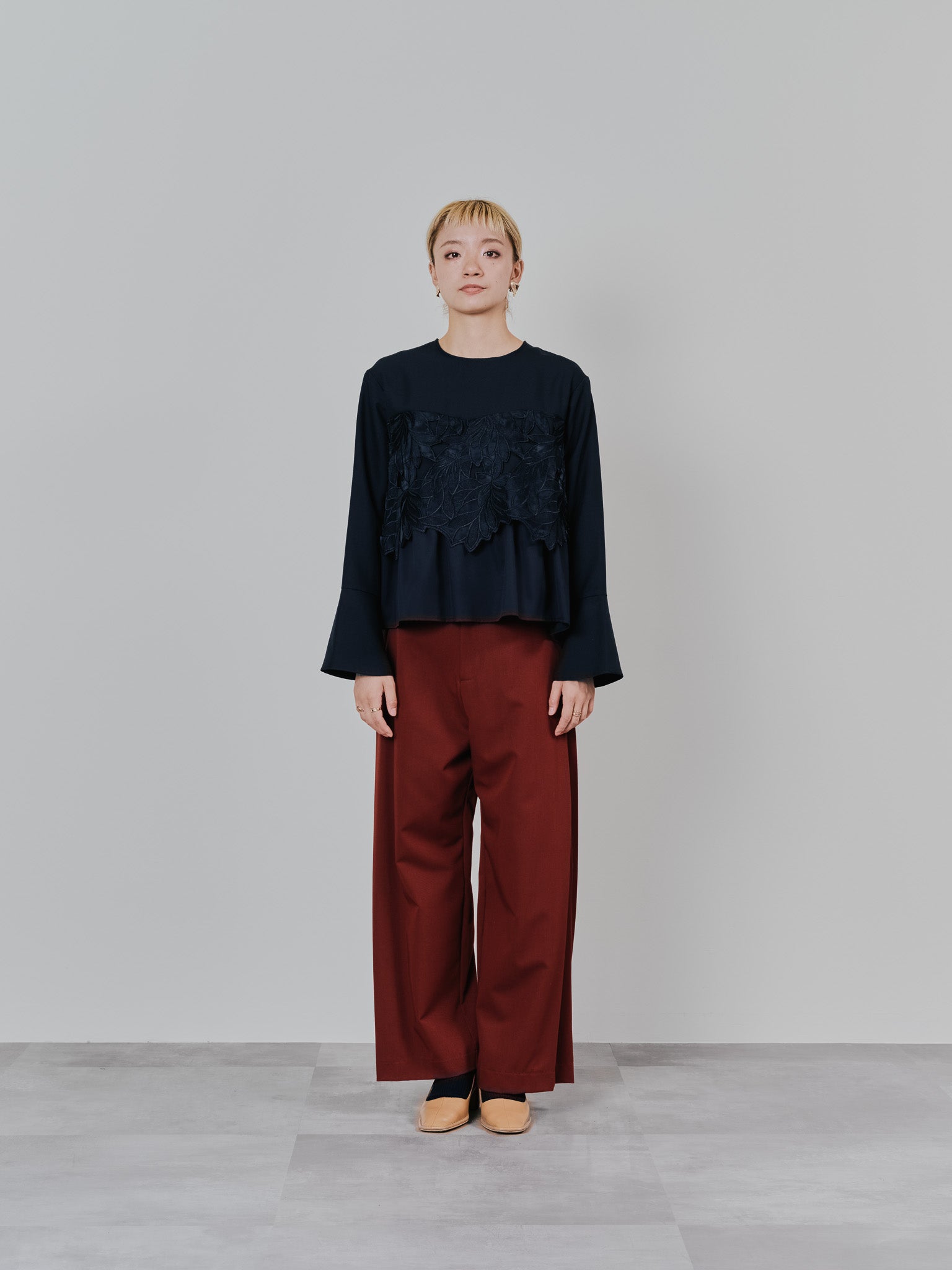 リーフレースティアードトップス [608315] black