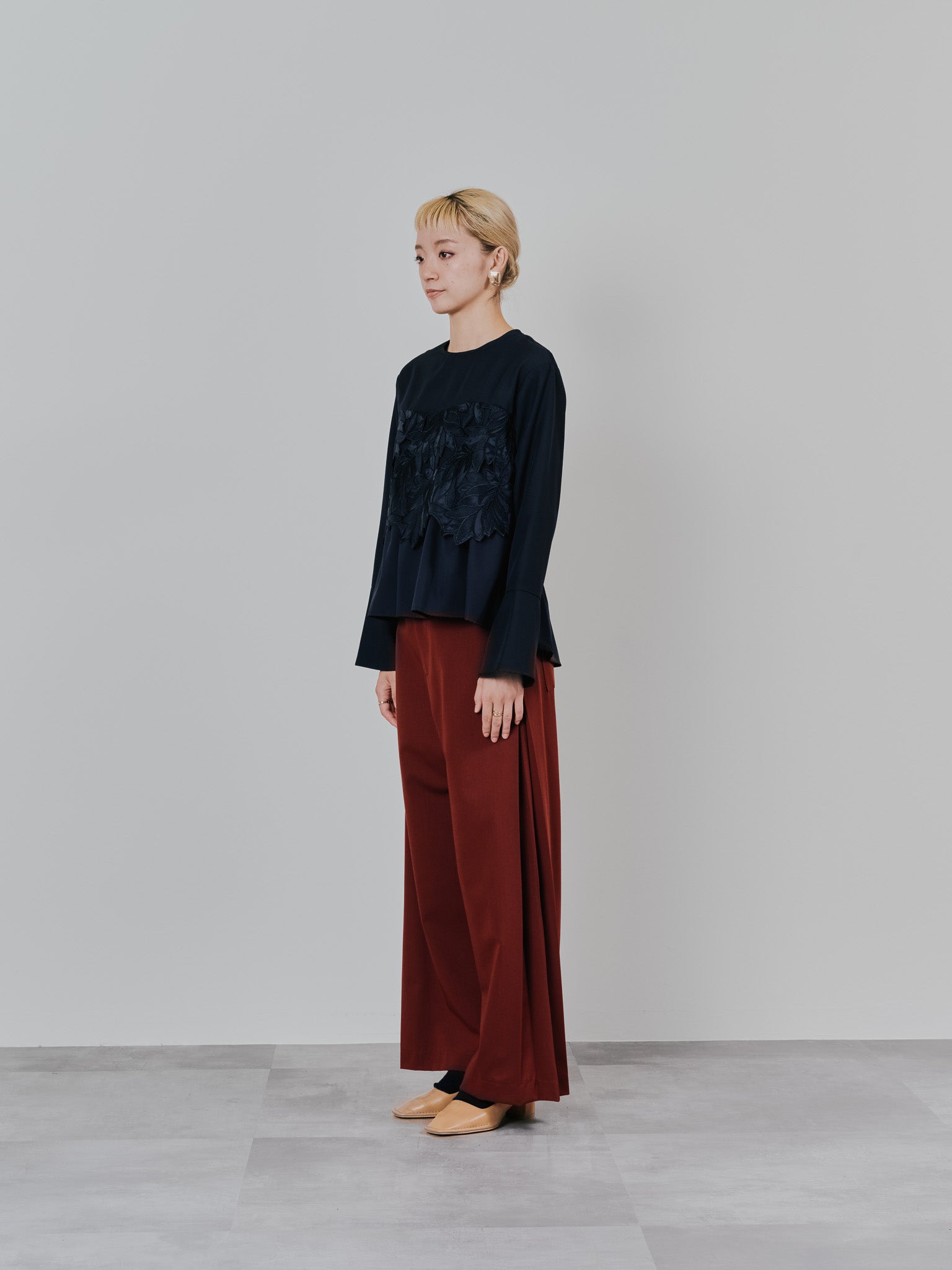 リーフレースティアードトップス [608315] black