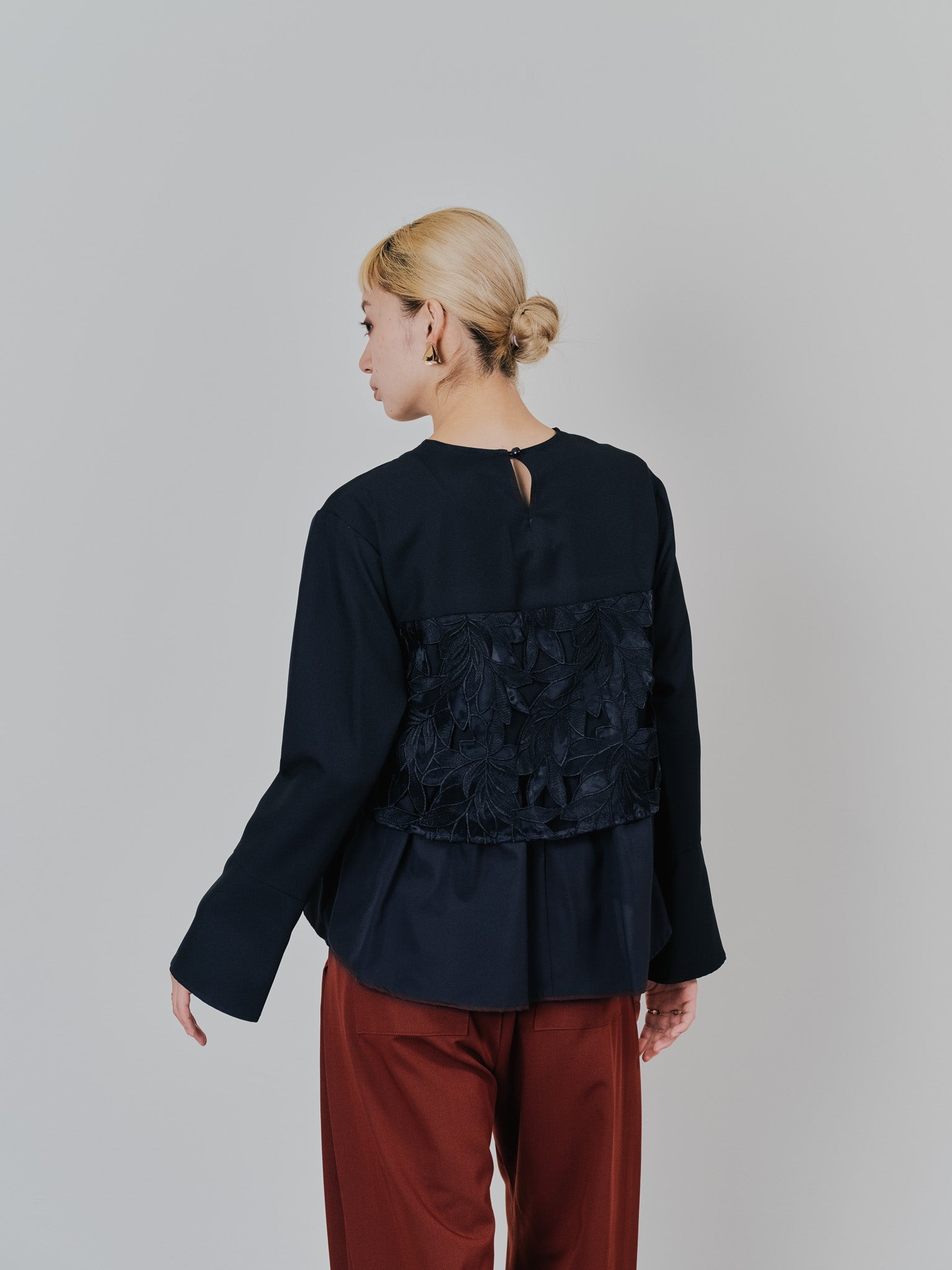 リーフレースティアードトップス [608315] black