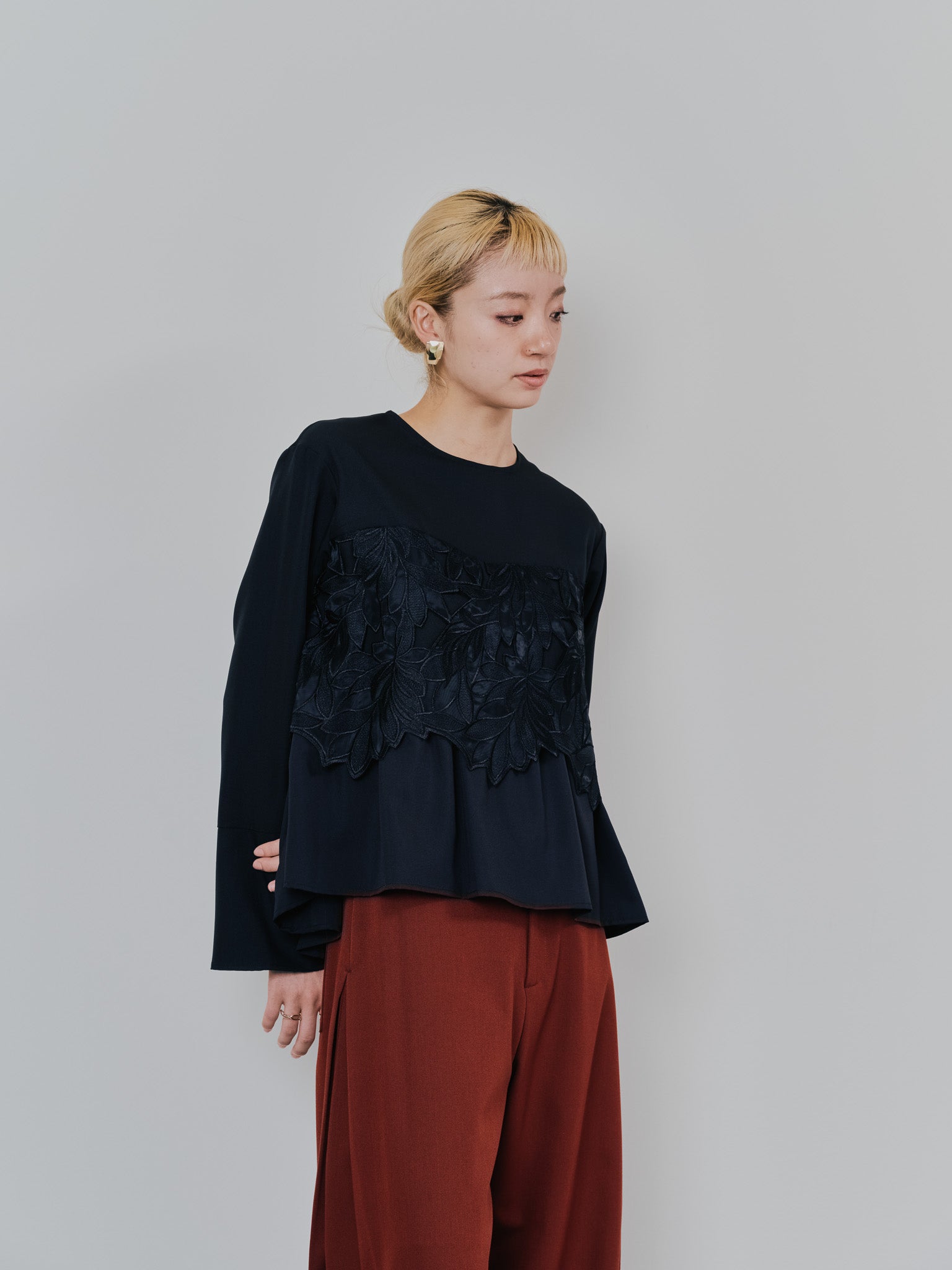 リーフレースティアードトップス [608315] black