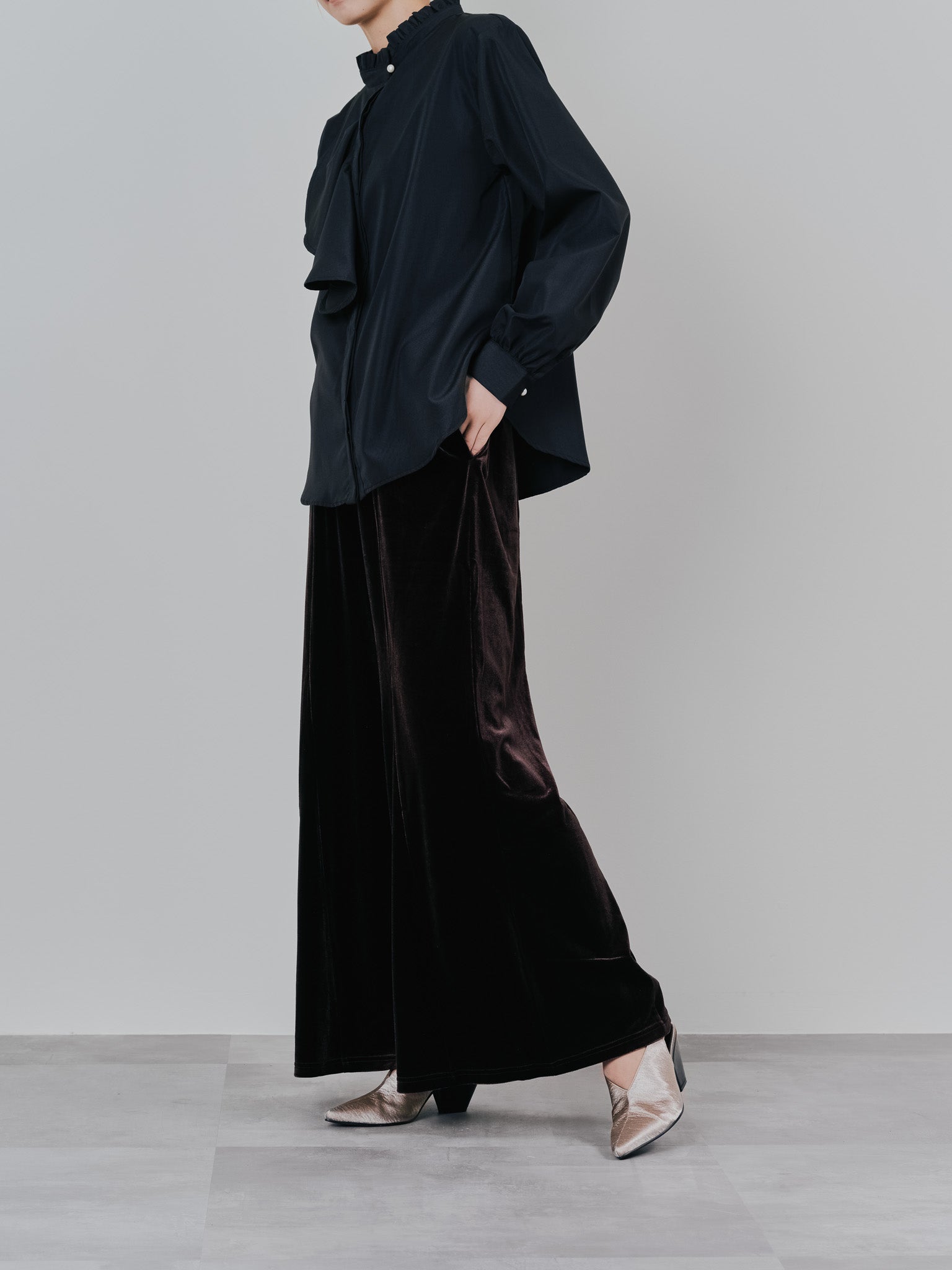 ベロアフレアパンツ [601414] brown