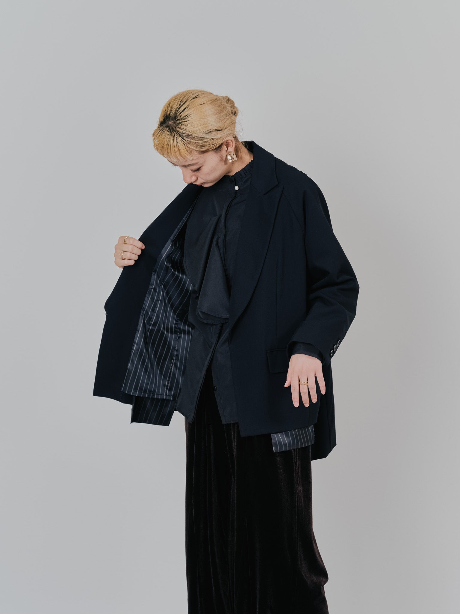 配色ストライプポイントアシメヘムジャケット [605544] black