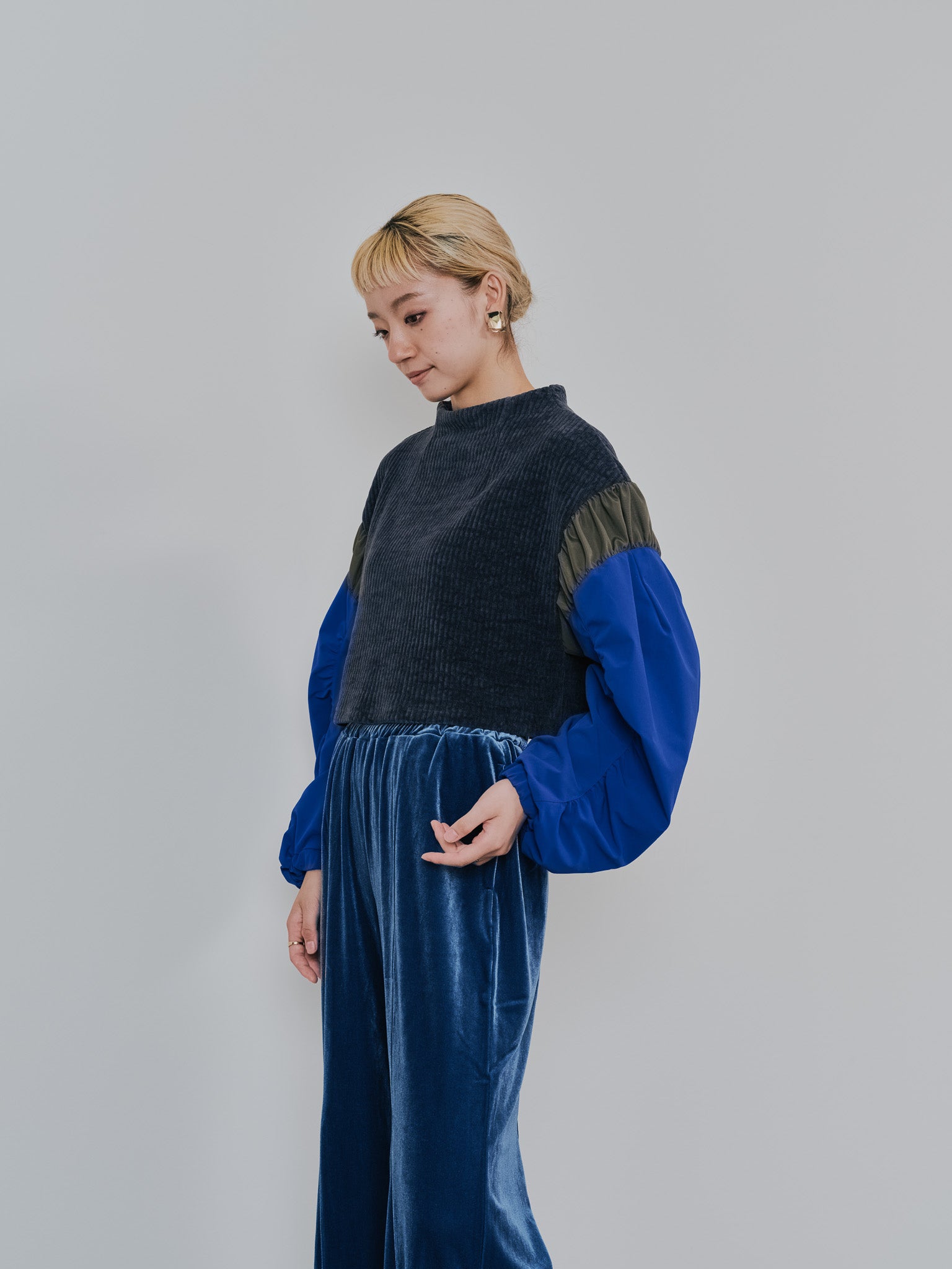 MA-1 スリーブコーデュロイライクニットソー [608316] charcoal