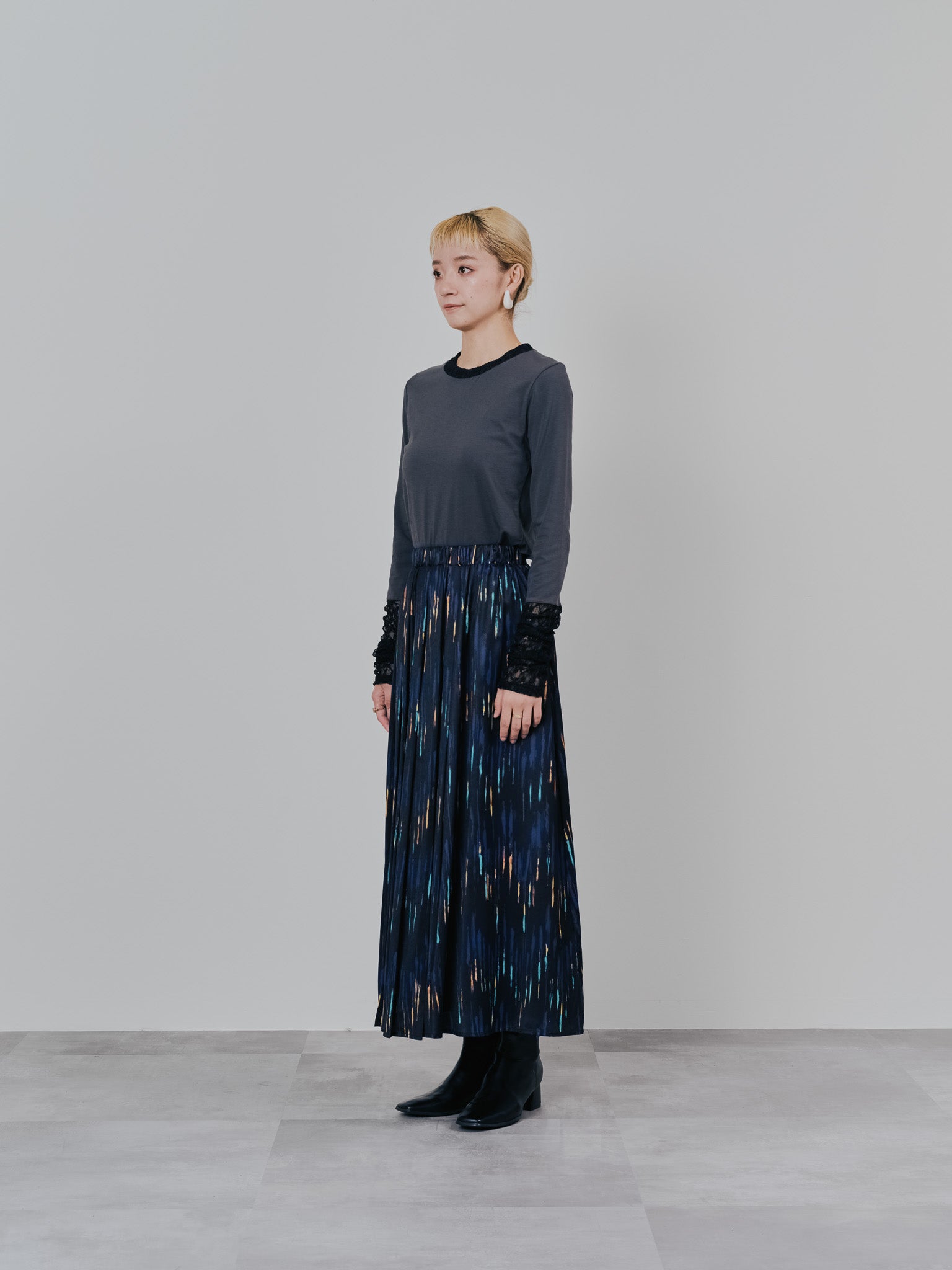 アートラインプリントハーフプリーツスカート [605538] black