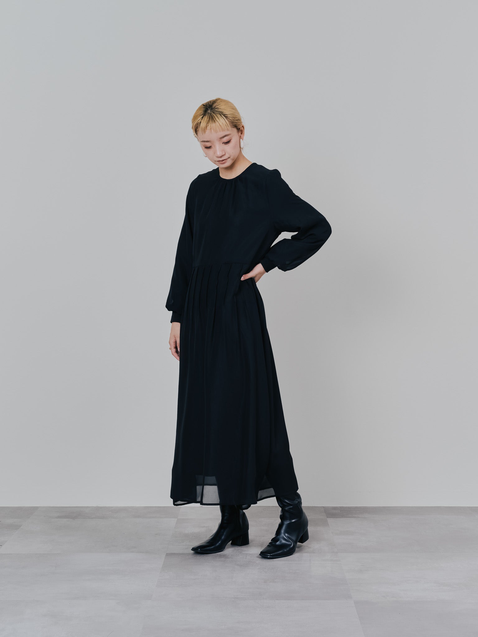 ピンタック配色ワンピース [605540] black