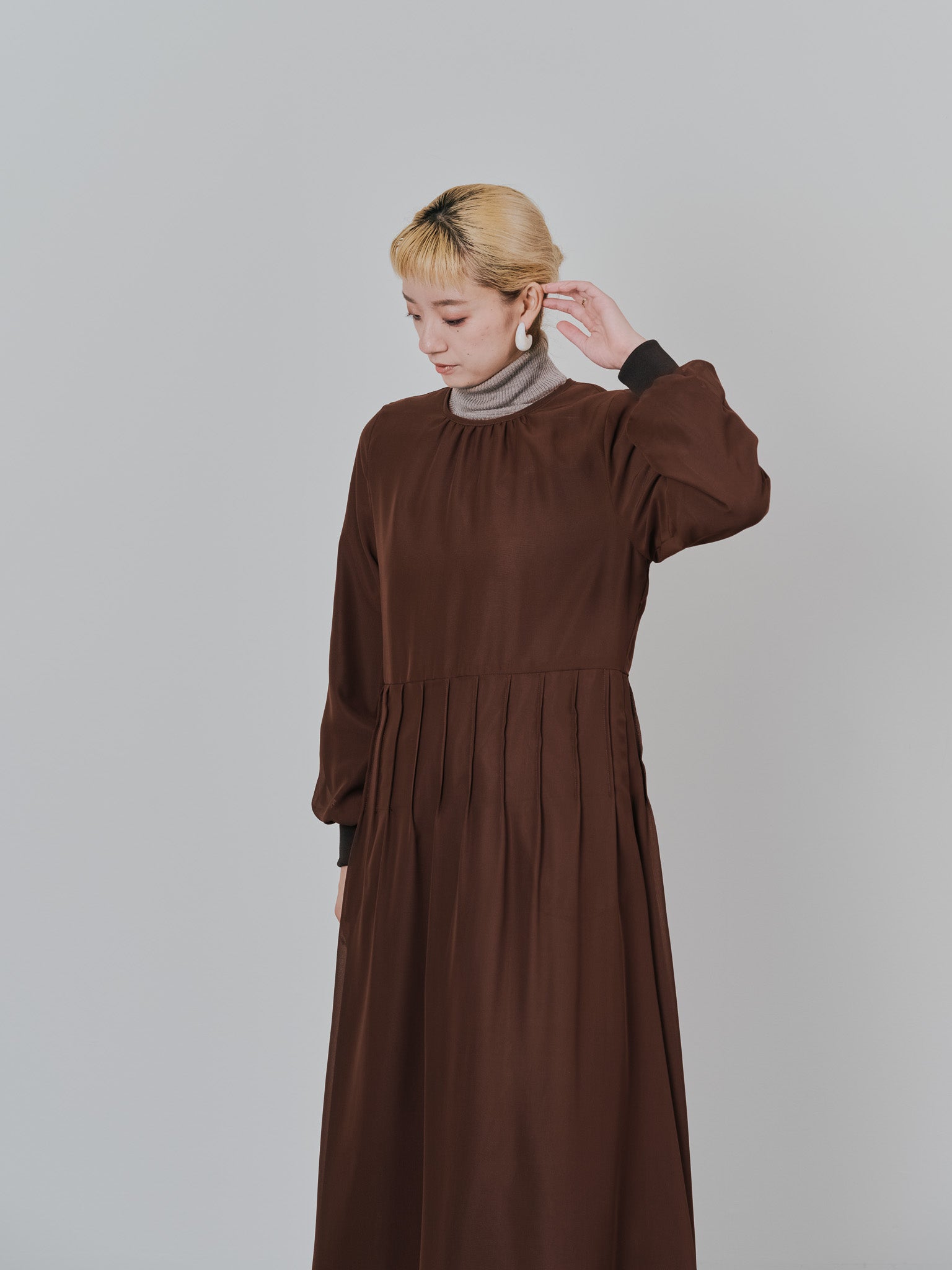 ピンタック配色ワンピース [605540] brown