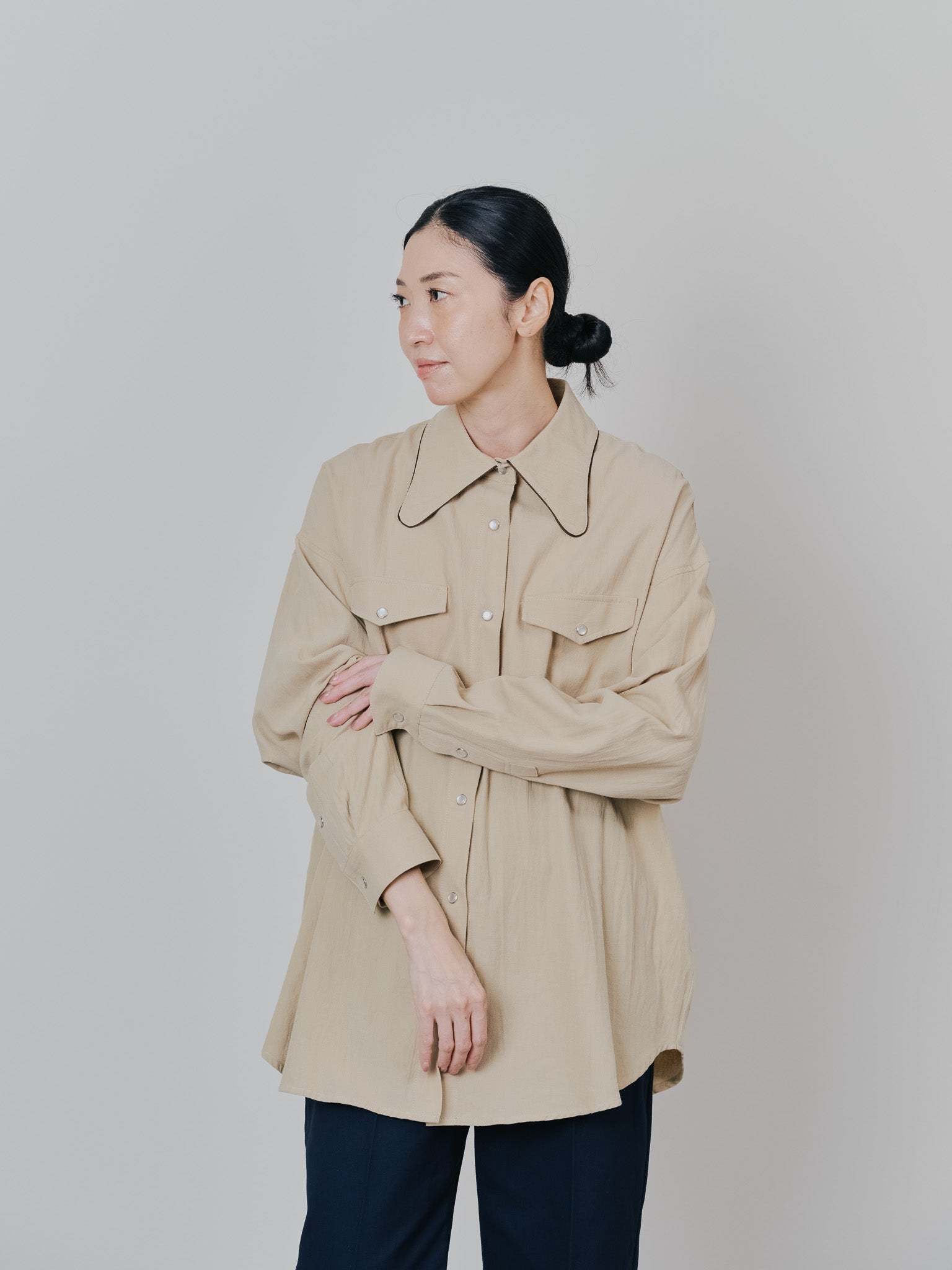 バタフライカラーウエスタンライクシャツ [601451] beige