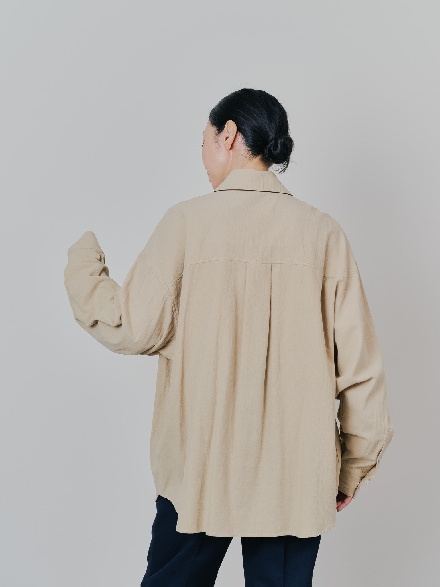 バタフライカラーウエスタンライクシャツ [601451] beige