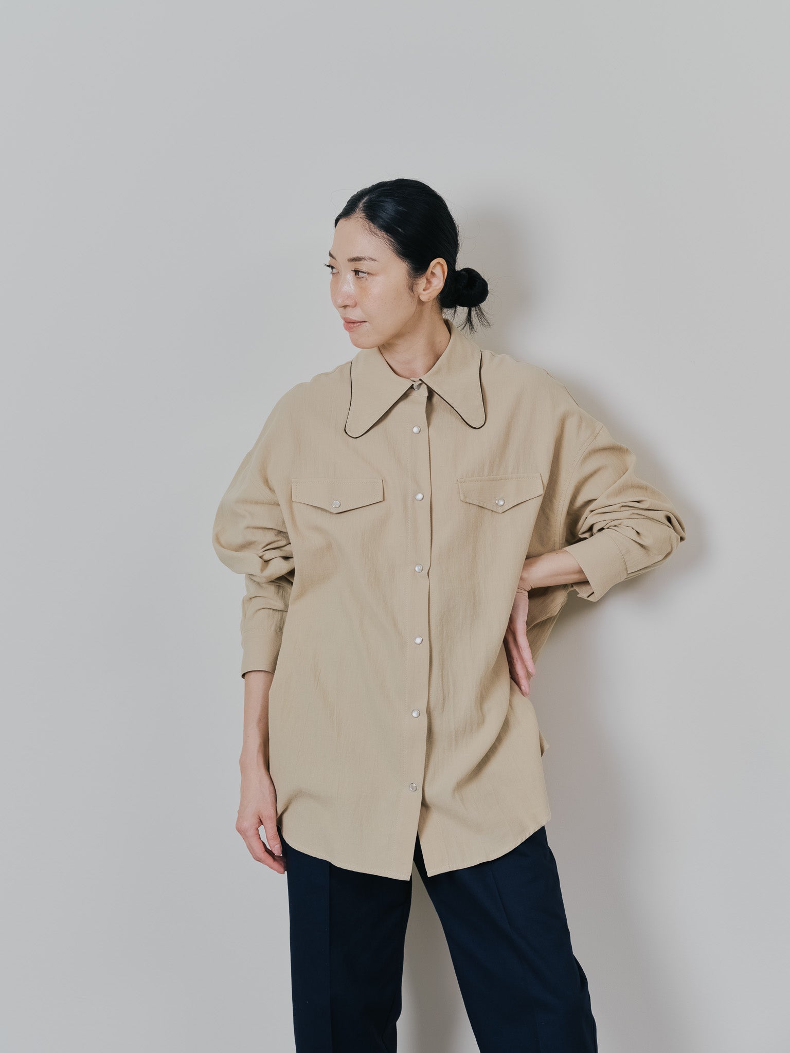 バタフライカラーウエスタンライクシャツ [601451] beige